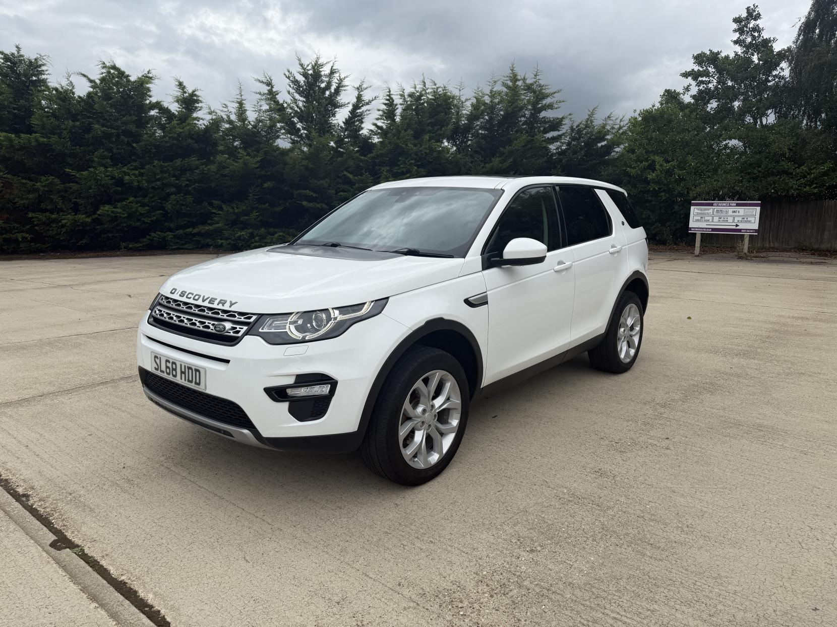 Land Rover Discovery Sport 2.0 TD4 HSE SUV 5dr Diesel Auto 4WD Euro 6 (s/s) (180 ps)