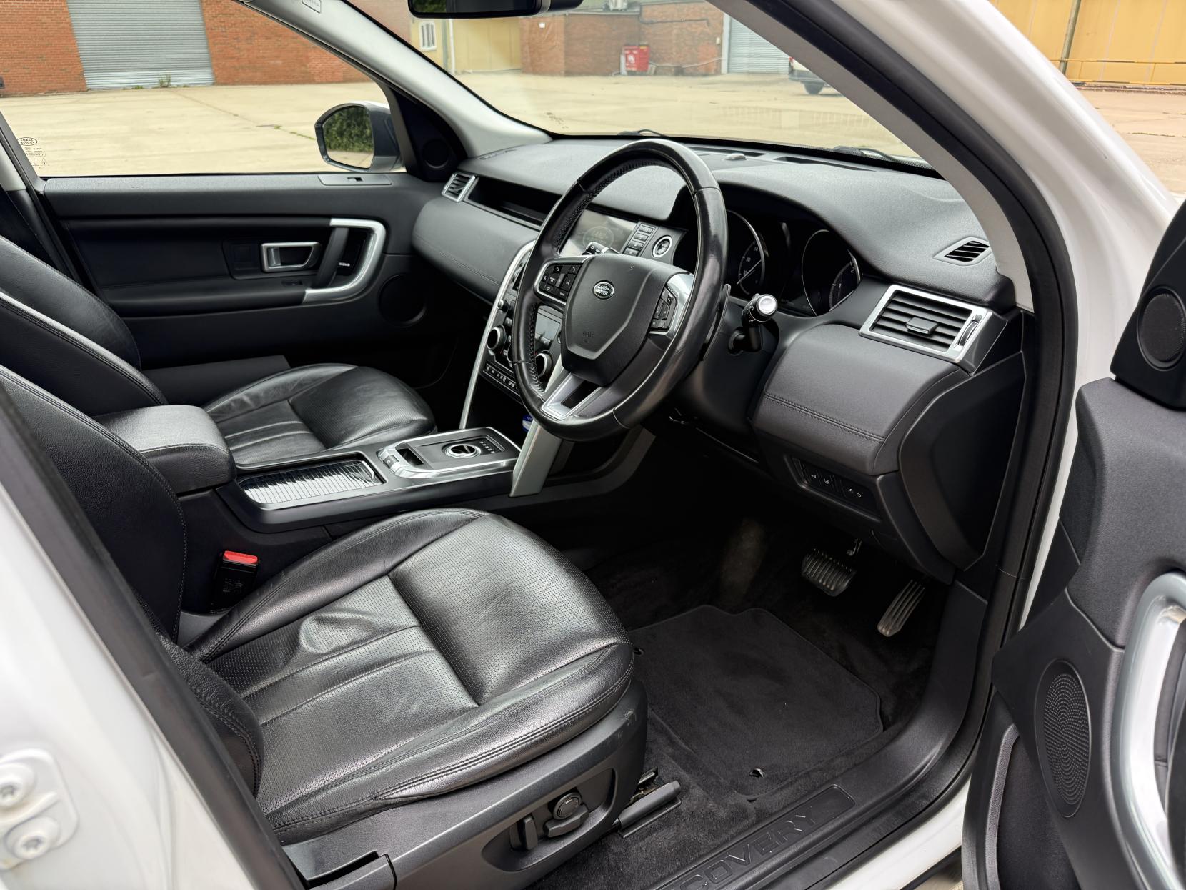 Land Rover Discovery Sport 2.0 TD4 HSE SUV 5dr Diesel Auto 4WD Euro 6 (s/s) (180 ps)
