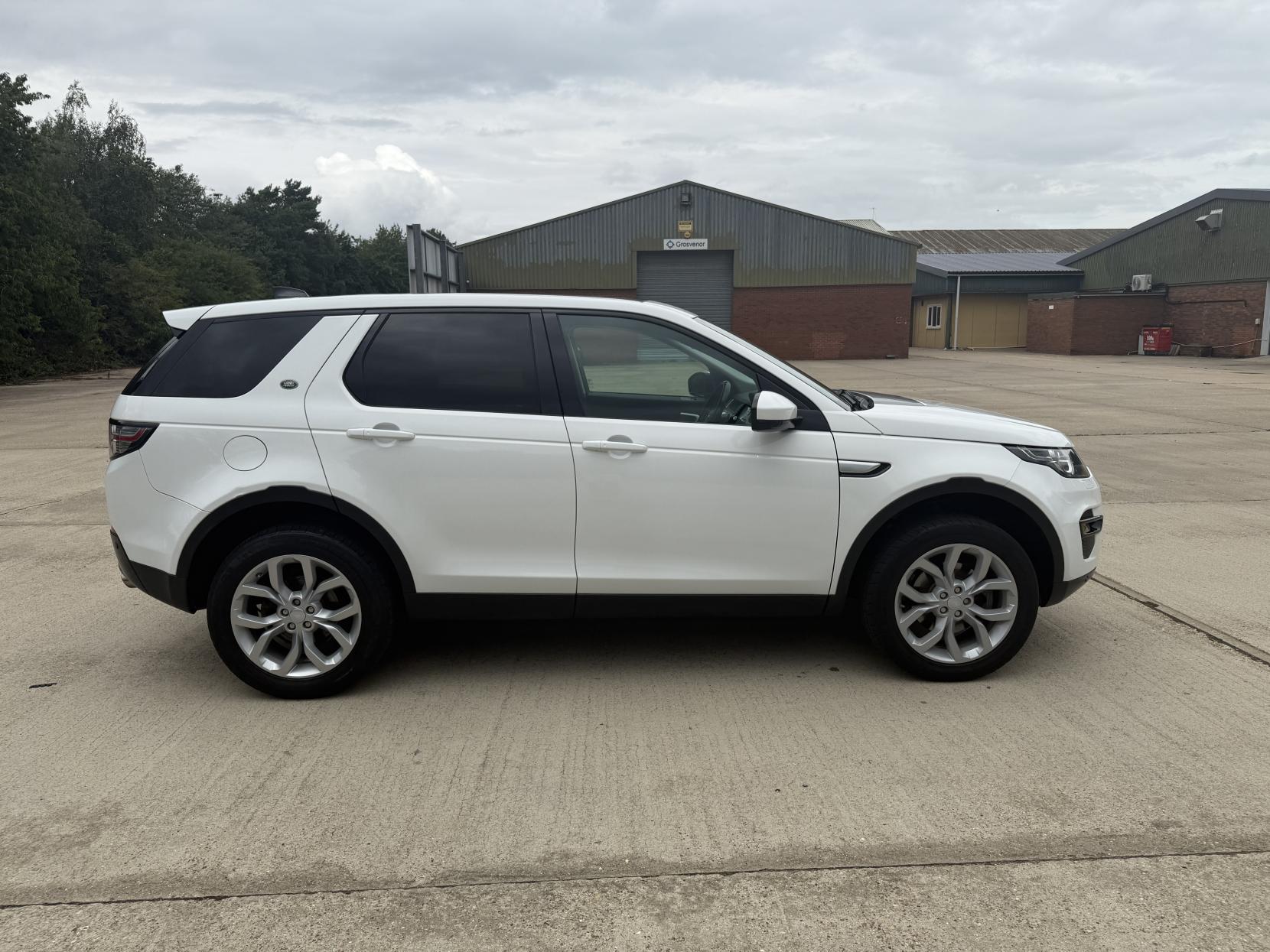 Land Rover Discovery Sport 2.0 TD4 HSE SUV 5dr Diesel Auto 4WD Euro 6 (s/s) (180 ps)