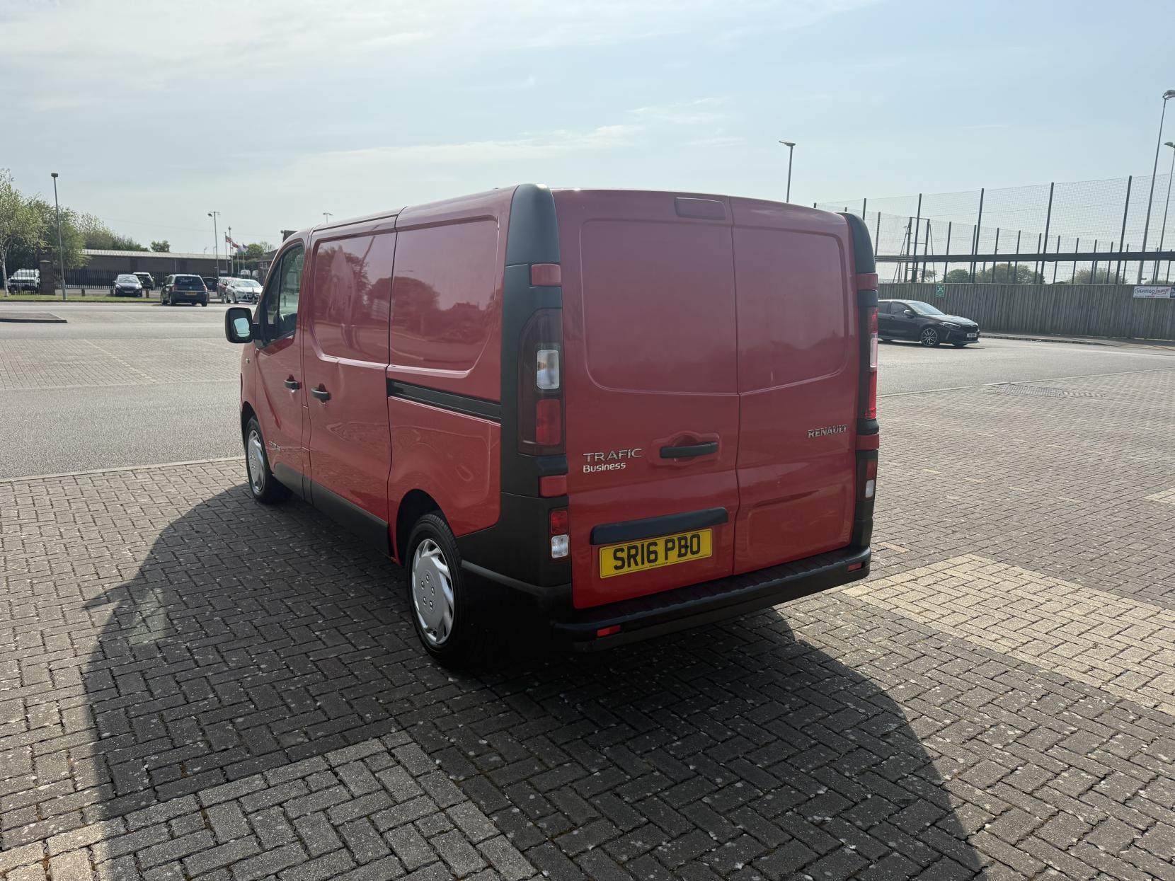 Renault Trafic 1.6 dCi ENERGY 29 Business Panel Van 5dr Diesel Manual SWB Standard Roof Euro 5 (s/s) (120 ps)