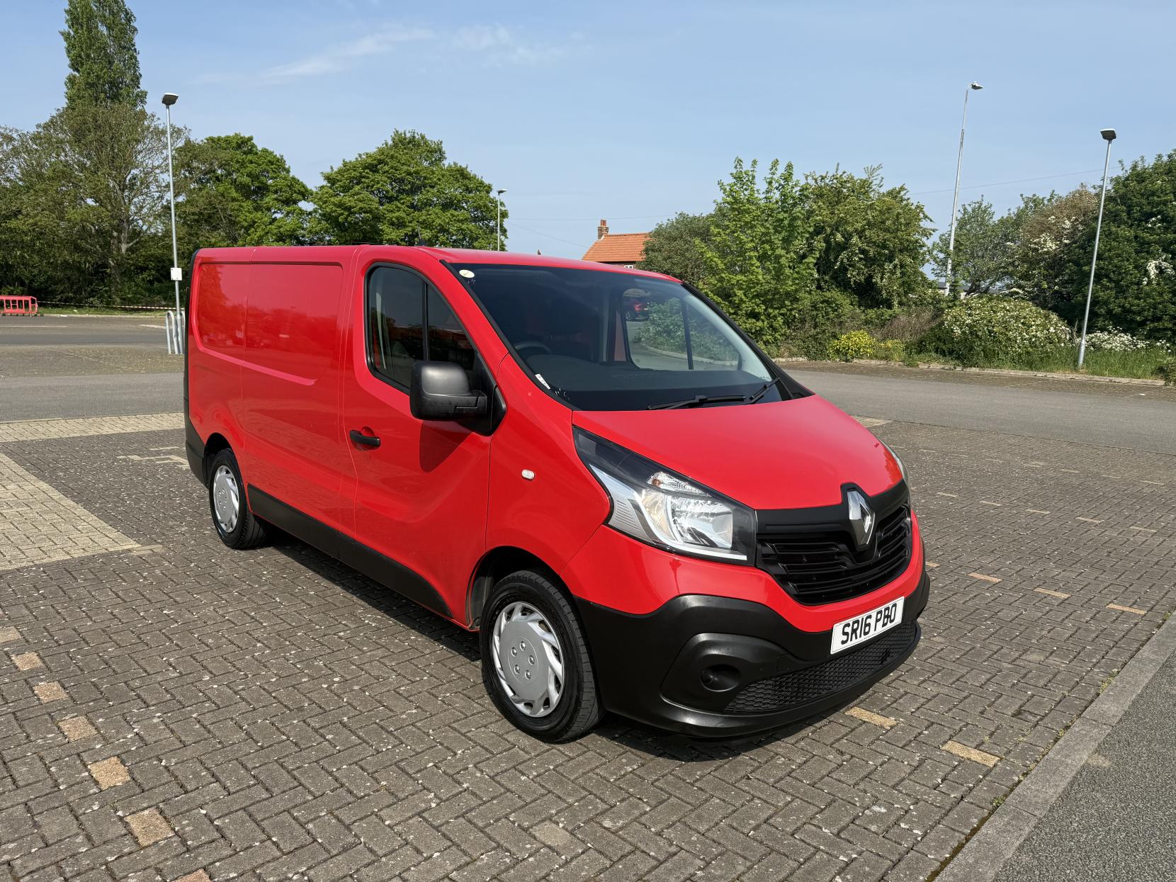 Renault Trafic 1.6 dCi ENERGY 29 Business Panel Van 5dr Diesel Manual SWB Standard Roof Euro 5 (s/s) (120 ps)