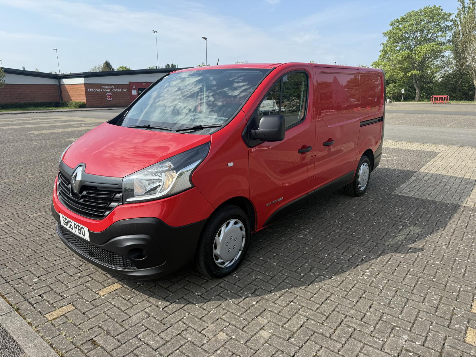 Renault Trafic 1.6 dCi ENERGY 29 Business Panel Van 5dr Diesel Manual SWB Standard Roof Euro 5 (s/s) (120 ps)