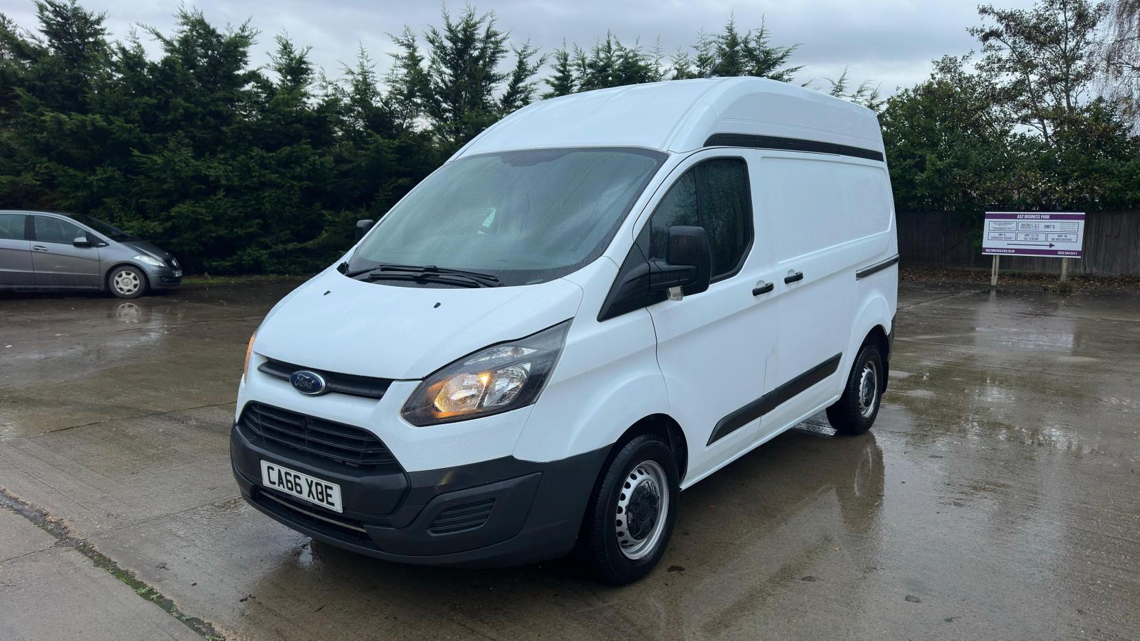 Ford Transit Custom 2.0 TDCi 270 Panel Van 5dr Diesel Manual L1 H2 (164 g/km, 104 bhp)