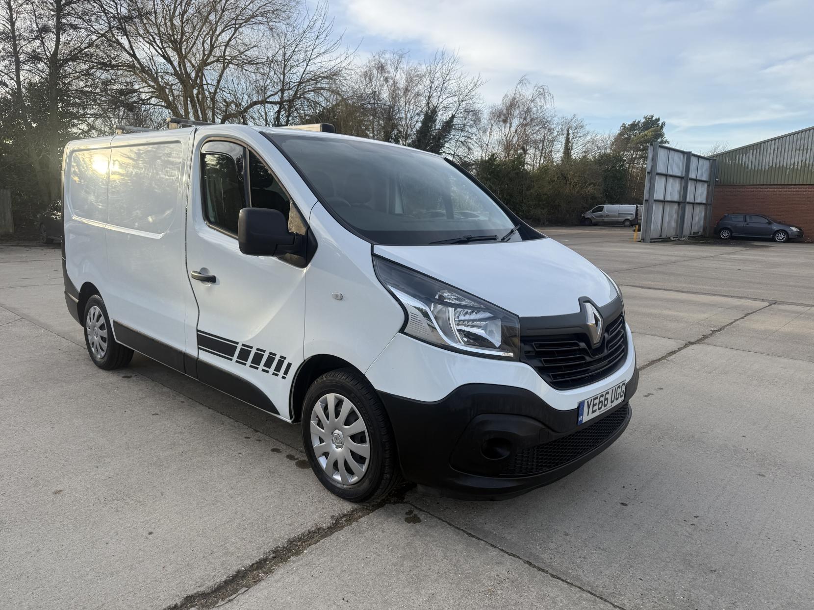 Renault Trafic 1.6 dCi ENERGY 27 Business Panel Van 5dr Diesel Manual SWB Standard Roof Euro 6 (s/s) (125 ps)
