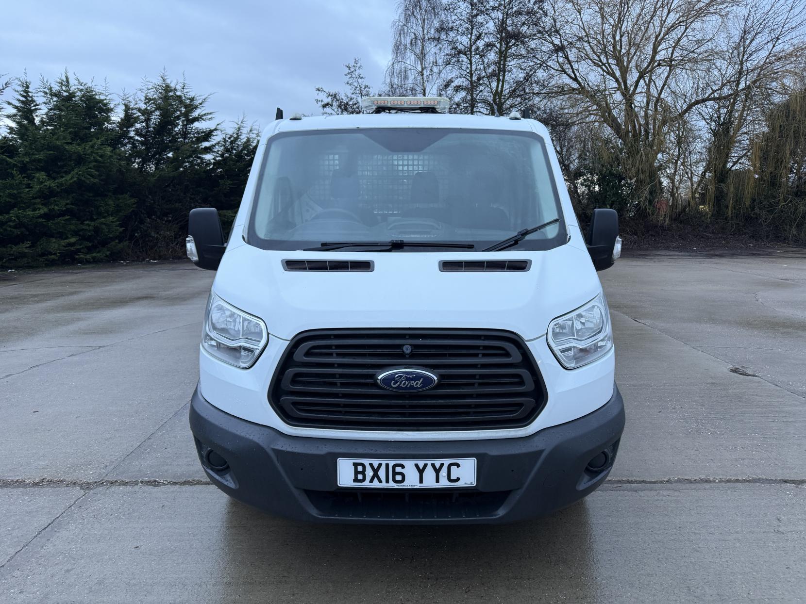 Ford Transit 2.2 TDCi 350 Tipper 2dr Diesel Manual RWD L2 H1 Euro 5 (DRW) (125 ps)