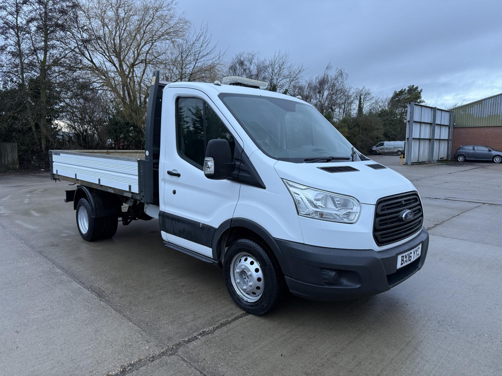 Ford Transit 2.2 TDCi 350 Tipper 2dr Diesel Manual RWD L2 H1 Euro 5 (DRW) (125 ps)
