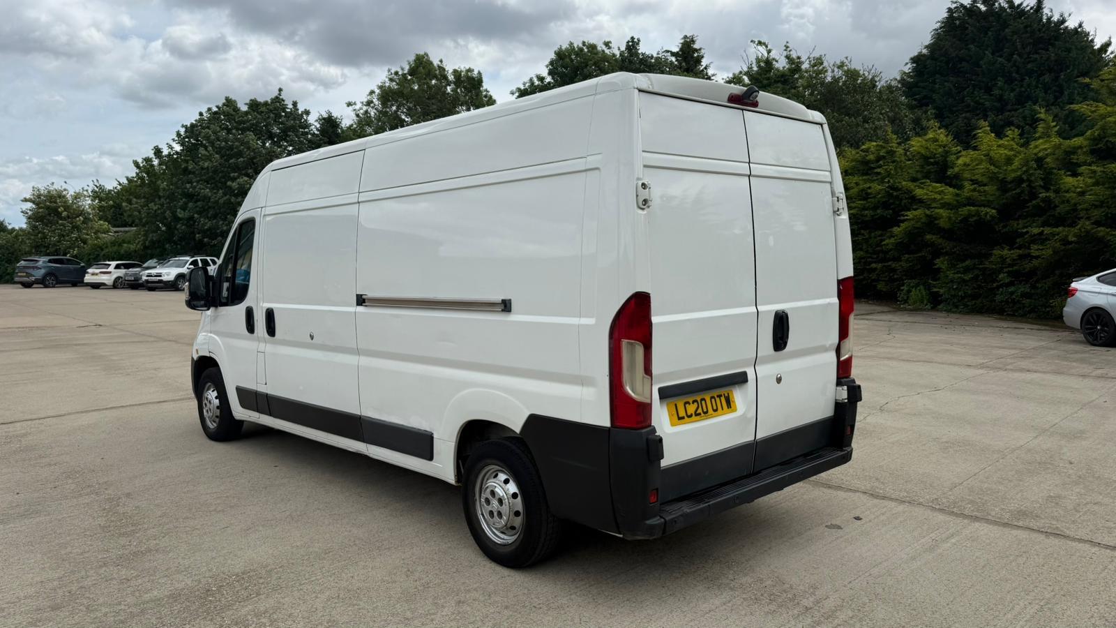 Citroen Relay 2.2 BlueHDi 35 Enterprise Panel Van 5dr Diesel Manual L3 High Roof Euro 6 (s/s) (140 ps)