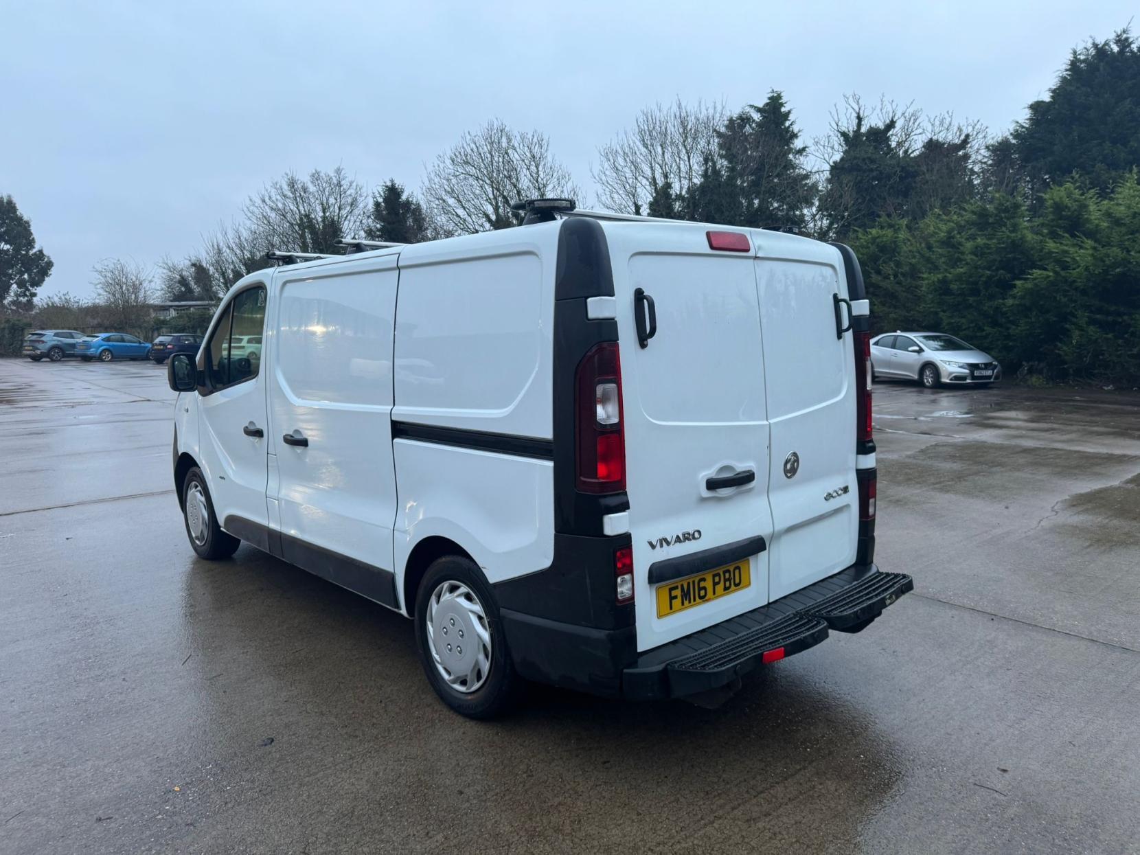 Vauxhall Vivaro 1.6 CDTi 2900 ecoFLEX Panel Van 5dr Diesel Manual L1 H1 Euro 5 (s/s) (90 ps)