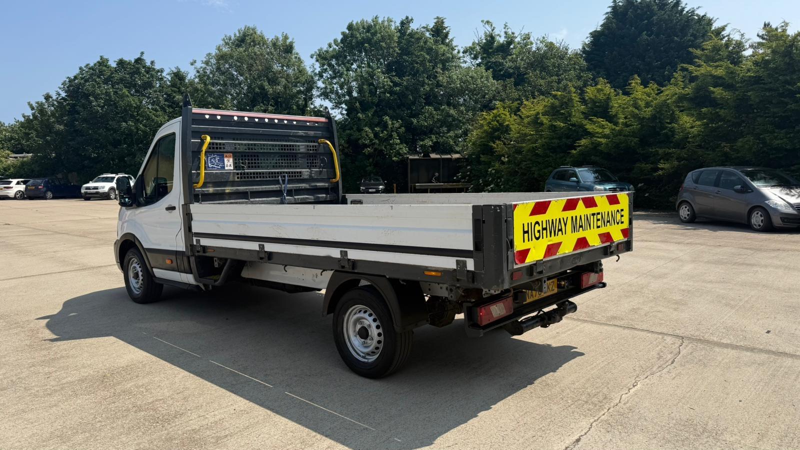 Ford Transit 2.0 350 EcoBlue Leader Chassis Cab 2dr Diesel Manual RWD L3 Euro 6 (s/s) (130 ps)