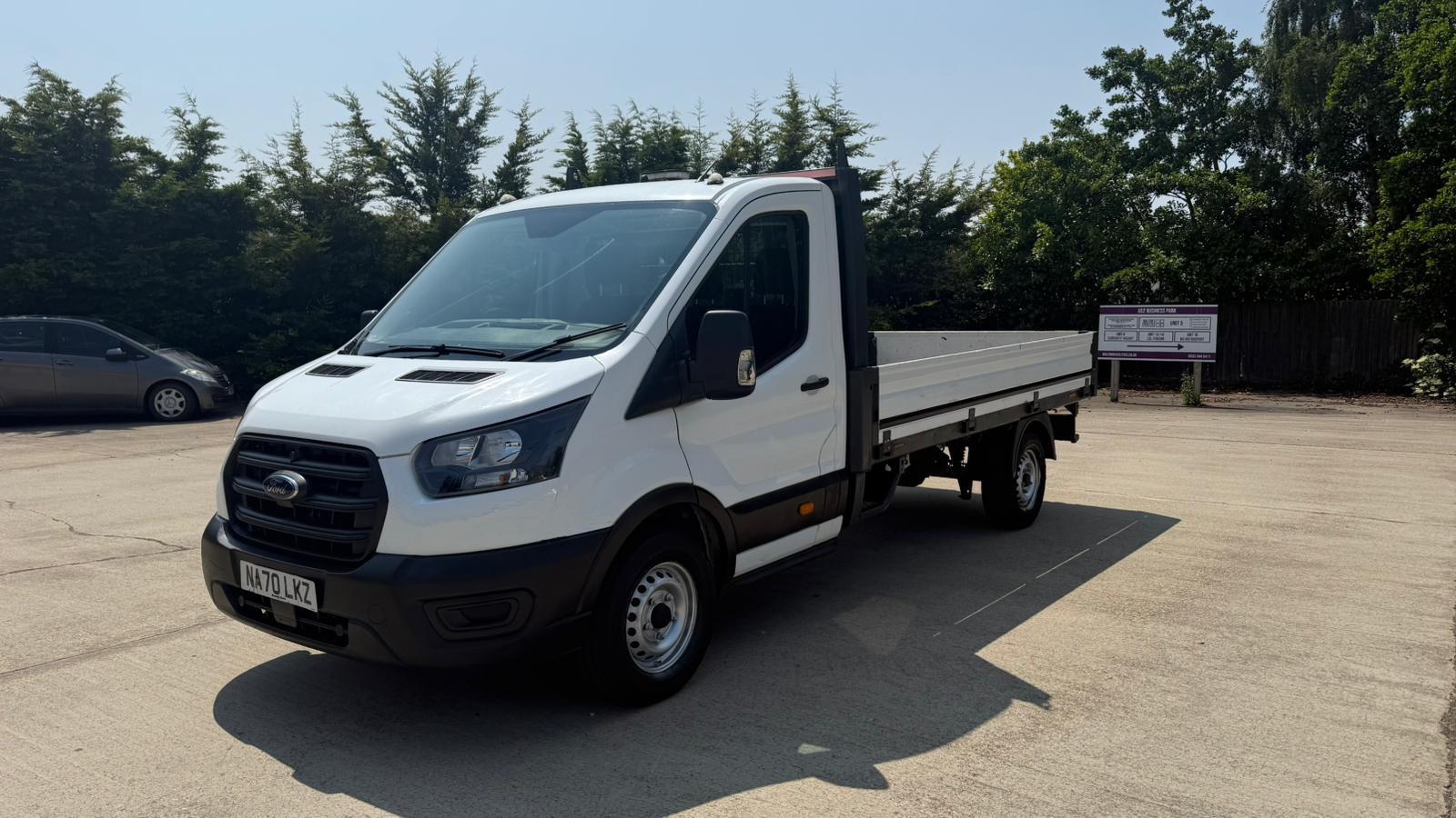 Ford Transit 2.0 350 EcoBlue Leader Chassis Cab 2dr Diesel Manual RWD L3 Euro 6 (s/s) (130 ps)