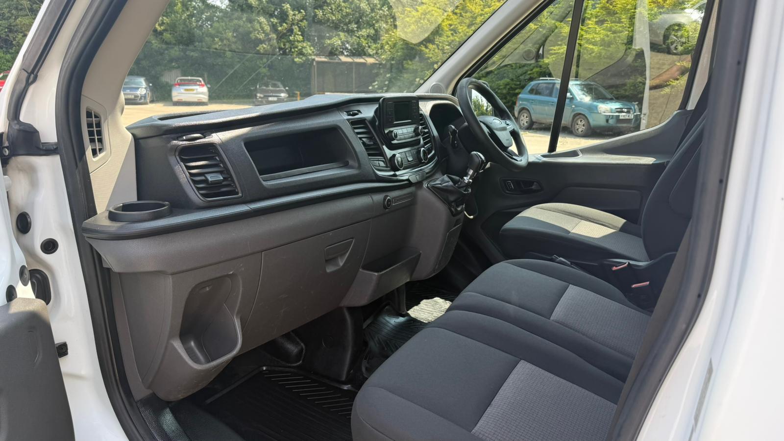 Ford Transit 2.0 350 EcoBlue Leader Chassis Cab 2dr Diesel Manual RWD L3 Euro 6 (s/s) (130 ps)