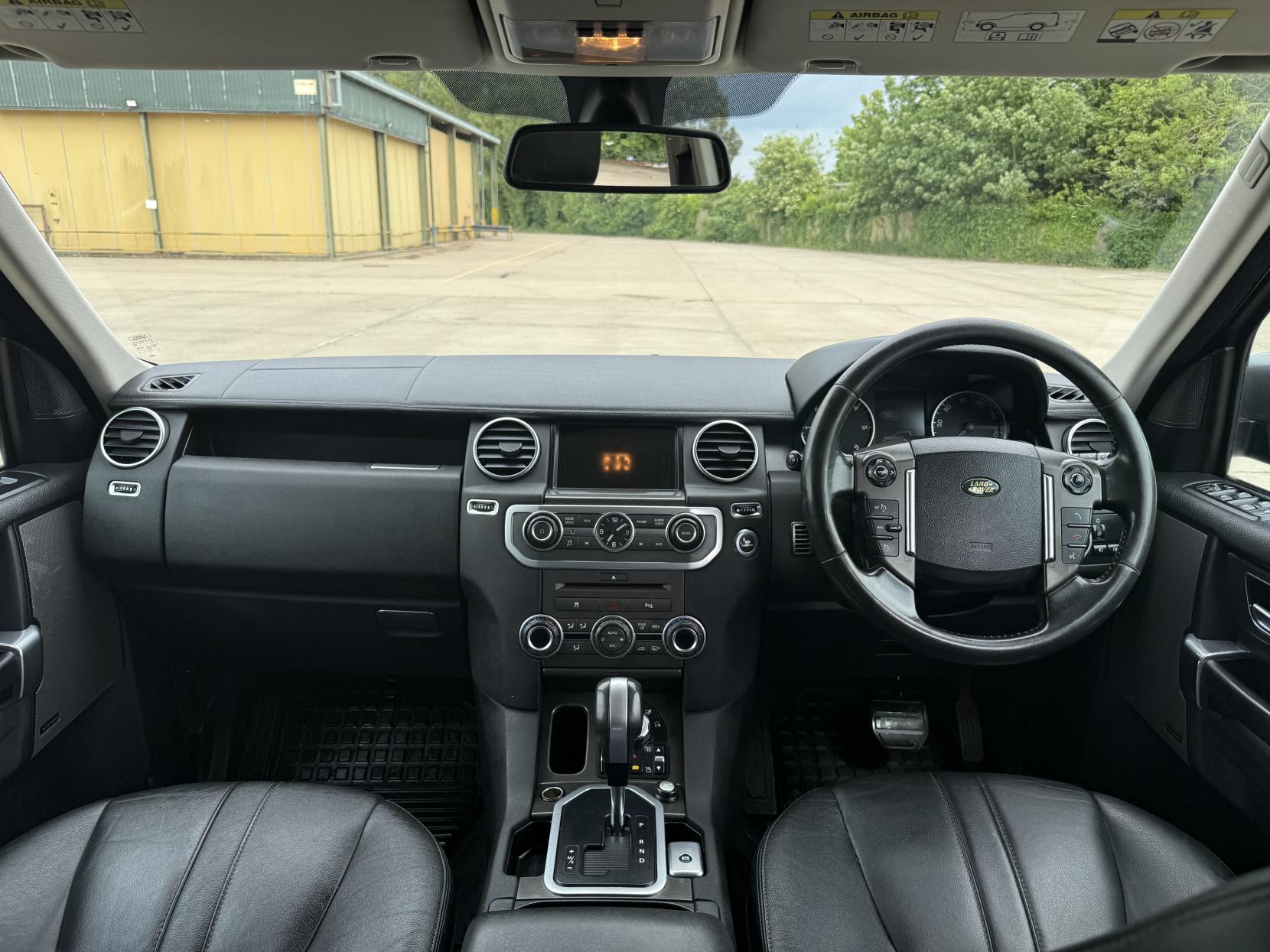 Land Rover Discovery 4 2.7 TD V6 SUV 5dr Diesel Auto 4X4 (244 g/km, 190 bhp)