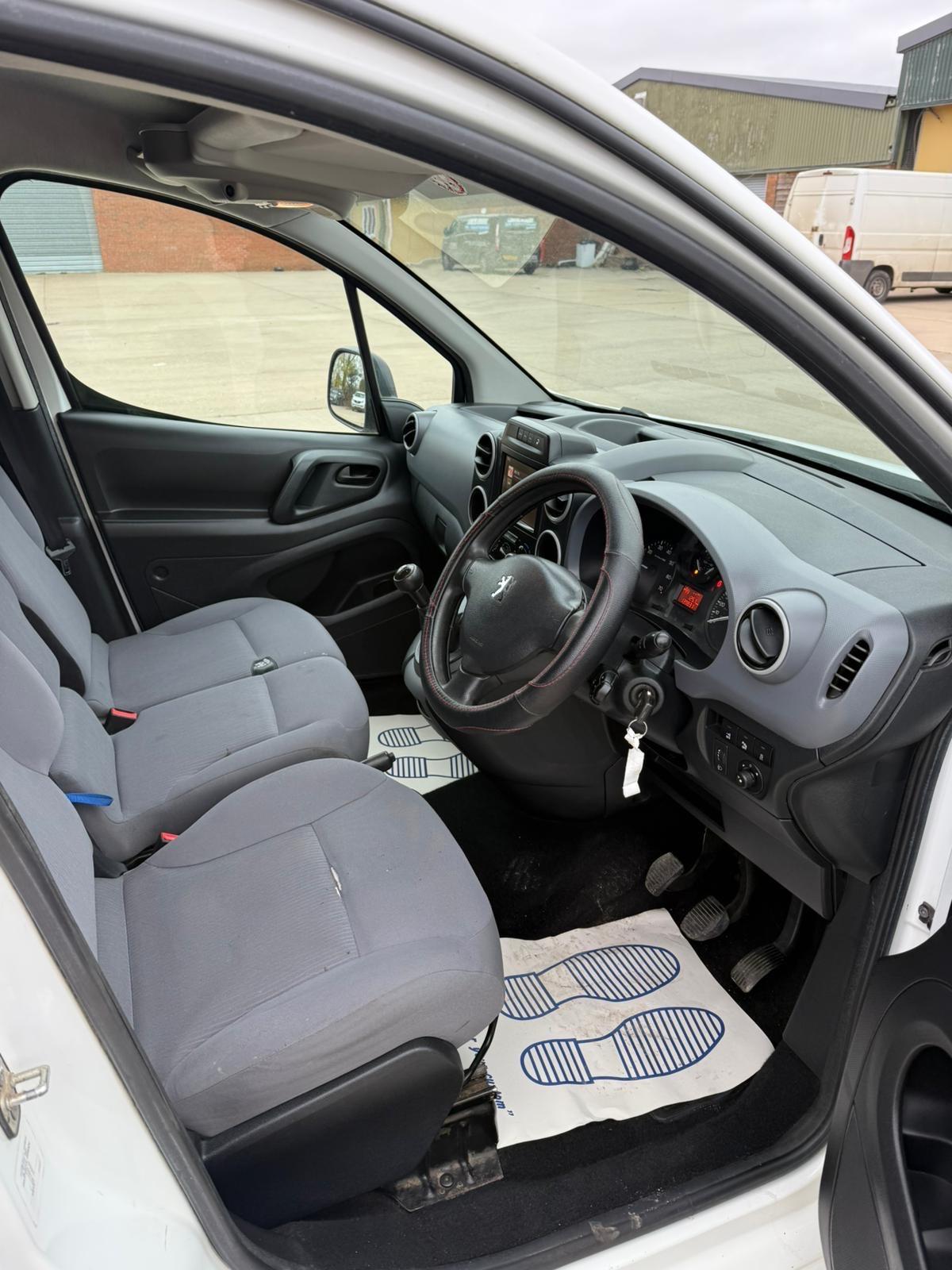 Peugeot Partner 1.6 HDi 850 Professional Panel Van 4dr Diesel Manual L1 (132 g/km, 90 bhp)