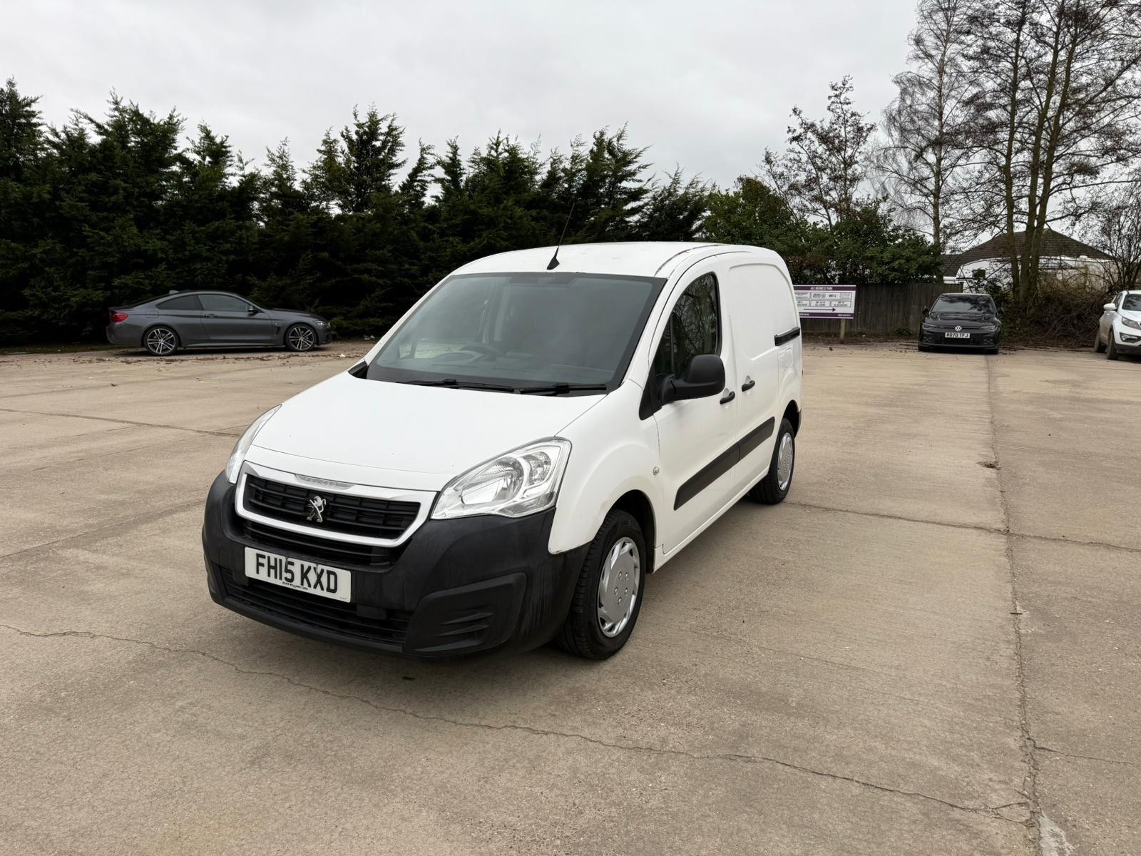 Peugeot Partner 1.6 HDi 850 Professional Panel Van 4dr Diesel Manual L1 (132 g/km, 90 bhp)