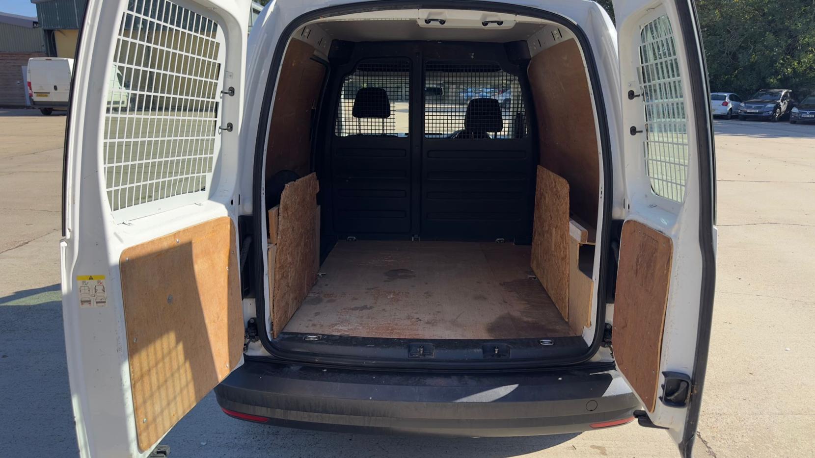 Volkswagen Caddy 1.6 TDI C20 BlueMotion Tech Startline Panel Van 5dr Diesel Manual SWB Euro 5 (s/s) (102 ps)