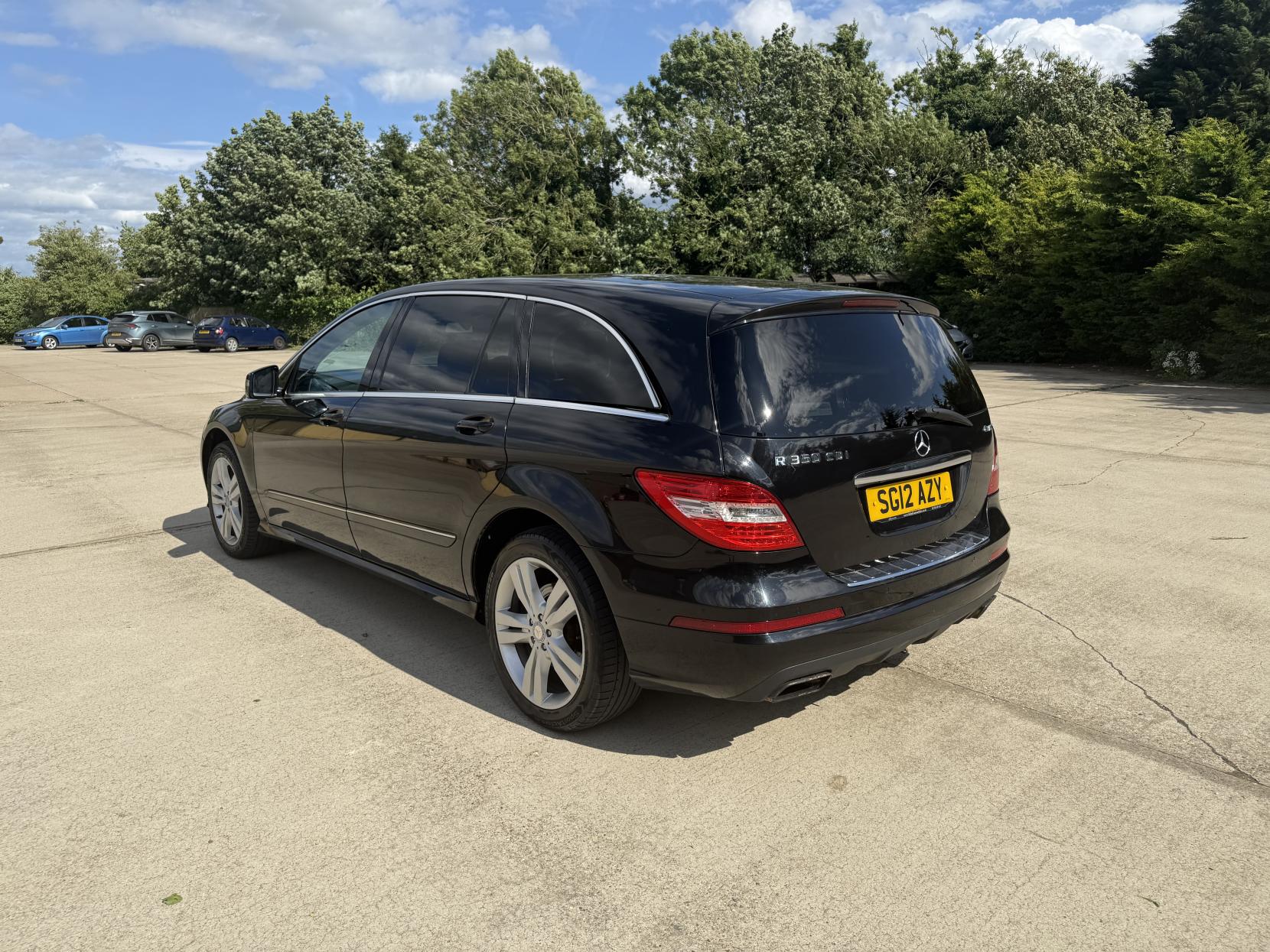Mercedes-Benz R Class 3.0 R350L CDI MPV 5dr Diesel G-Tronic+ 4WD Euro 5 (7 seats) (265 ps)