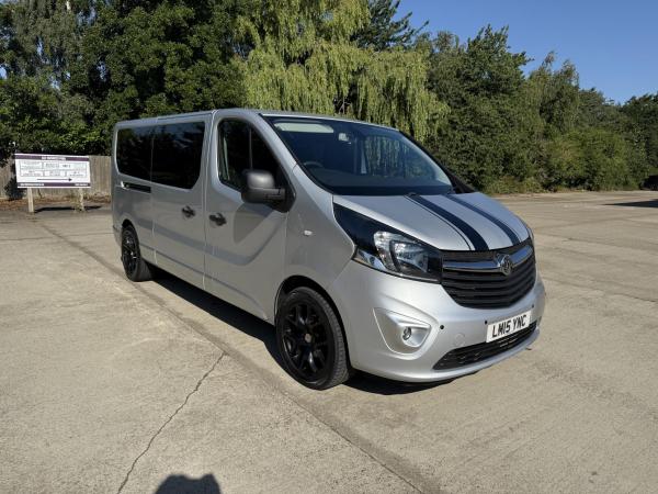 Vauxhall Vivaro 1.6 CDTi 2900 BiTurbo ecoFLEX Combi Van Double Cab 5dr Diesel Manual L2 H1 Euro 5 (s/s) (9 Seat) (120 ps)