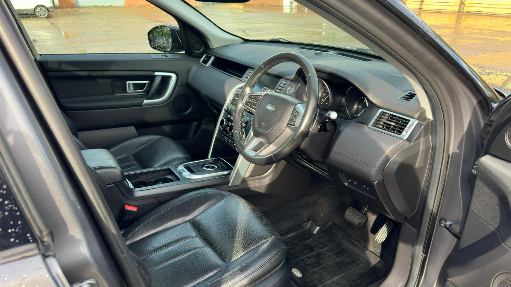 Land Rover Discovery Sport 2.0 TD4 HSE SUV 5dr Diesel Auto 4WD Euro 6 (s/s) (180 ps)