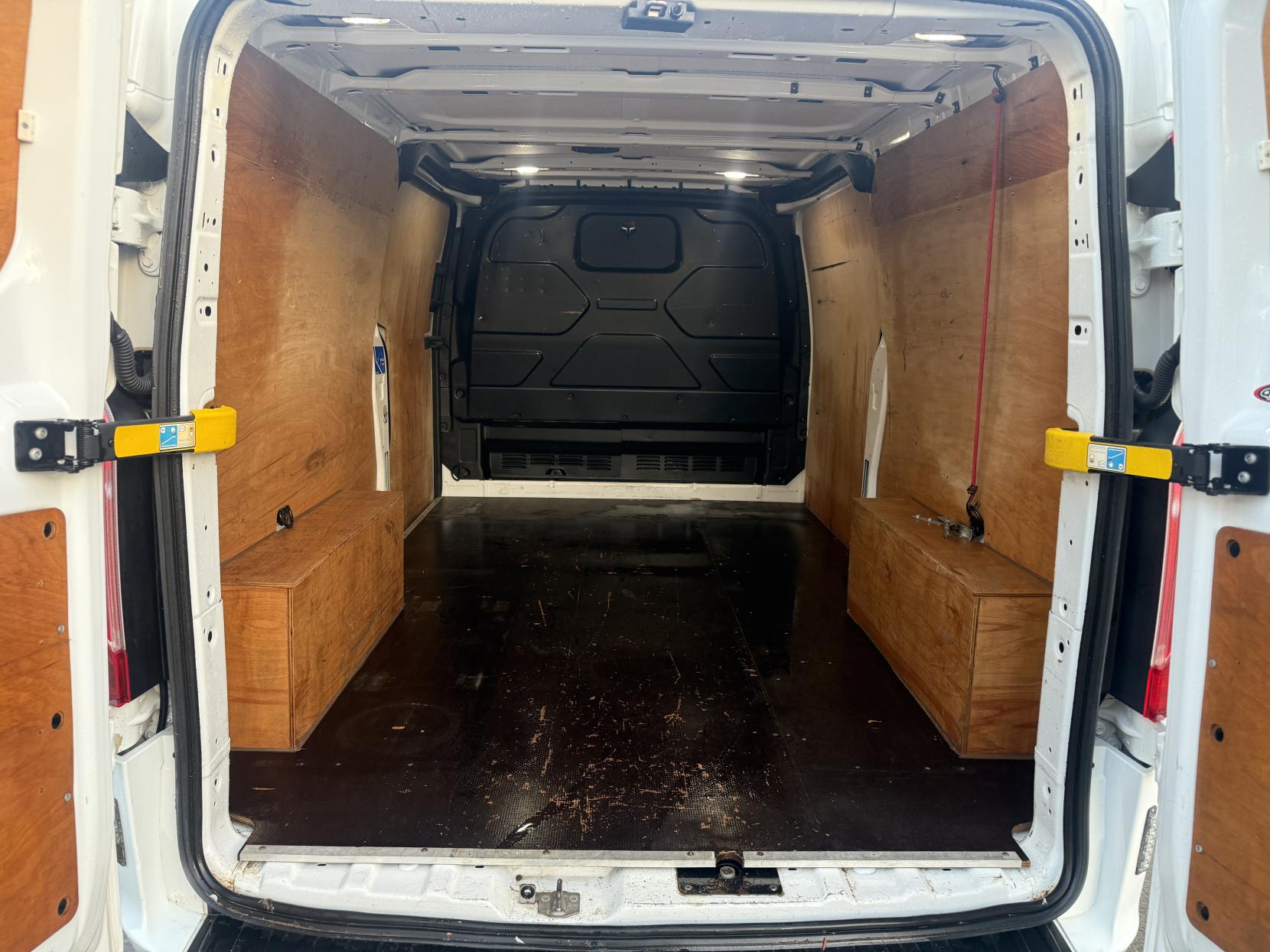 Ford Transit Custom 2.0 300 EcoBlue Limited Panel Van 5dr Diesel Manual L2 H1 Euro 6 (s/s) (130 ps)