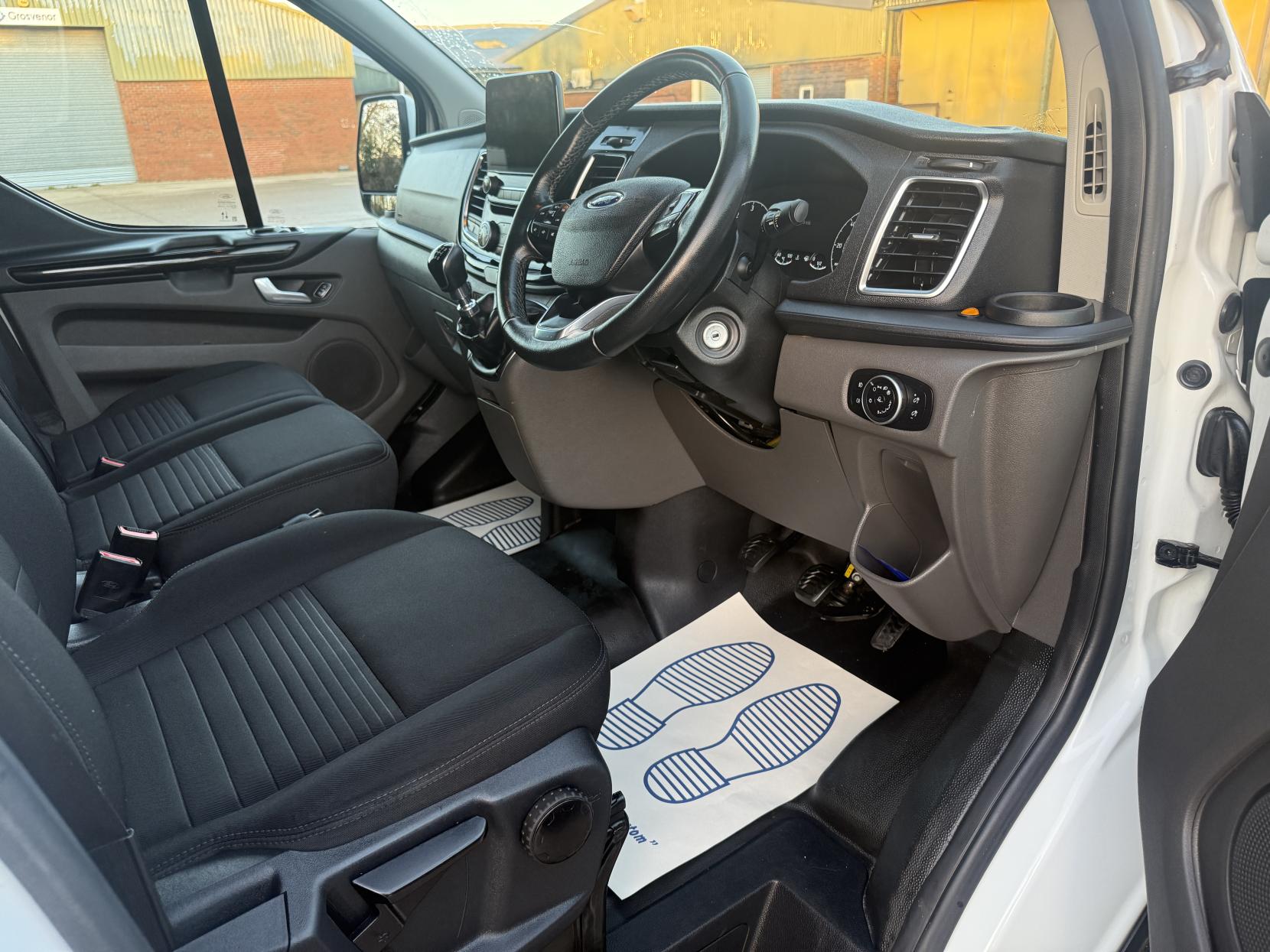 Ford Transit Custom 2.0 300 EcoBlue Limited Panel Van 5dr Diesel Manual L2 H1 Euro 6 (s/s) (130 ps)