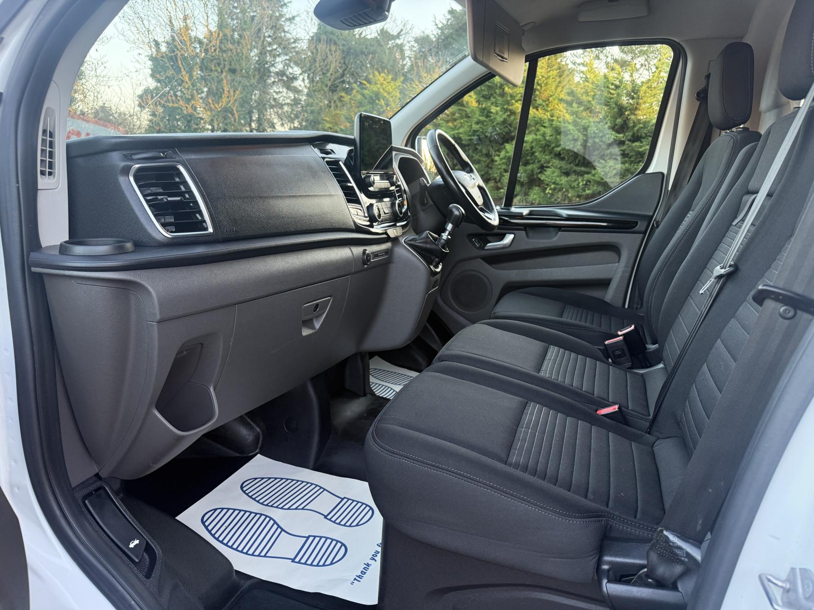 Ford Transit Custom 2.0 300 EcoBlue Limited Panel Van 5dr Diesel Manual L2 H1 Euro 6 (s/s) (130 ps)