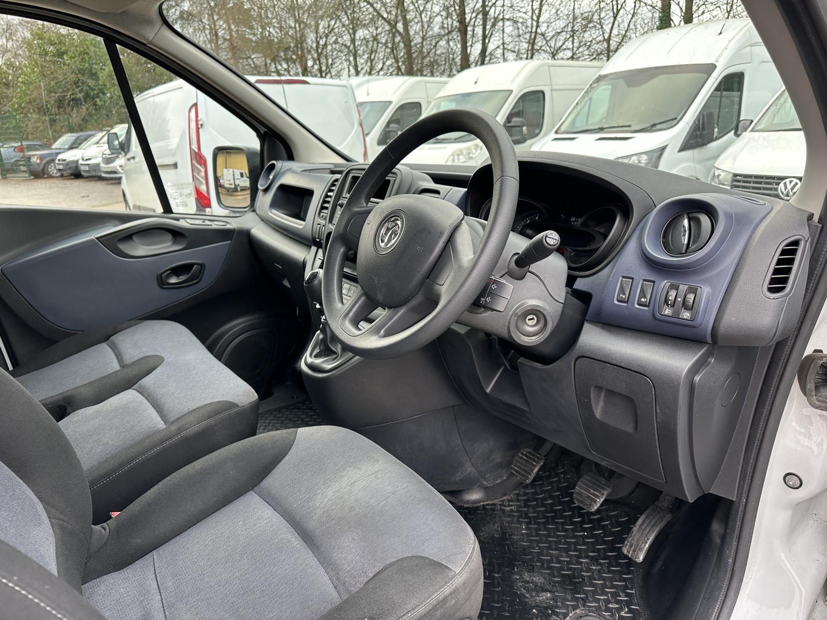 Vauxhall Vivaro 1.6 CDTi 2900 Panel Van 5dr Diesel Manual L2 H1 Euro 6 (120 ps)