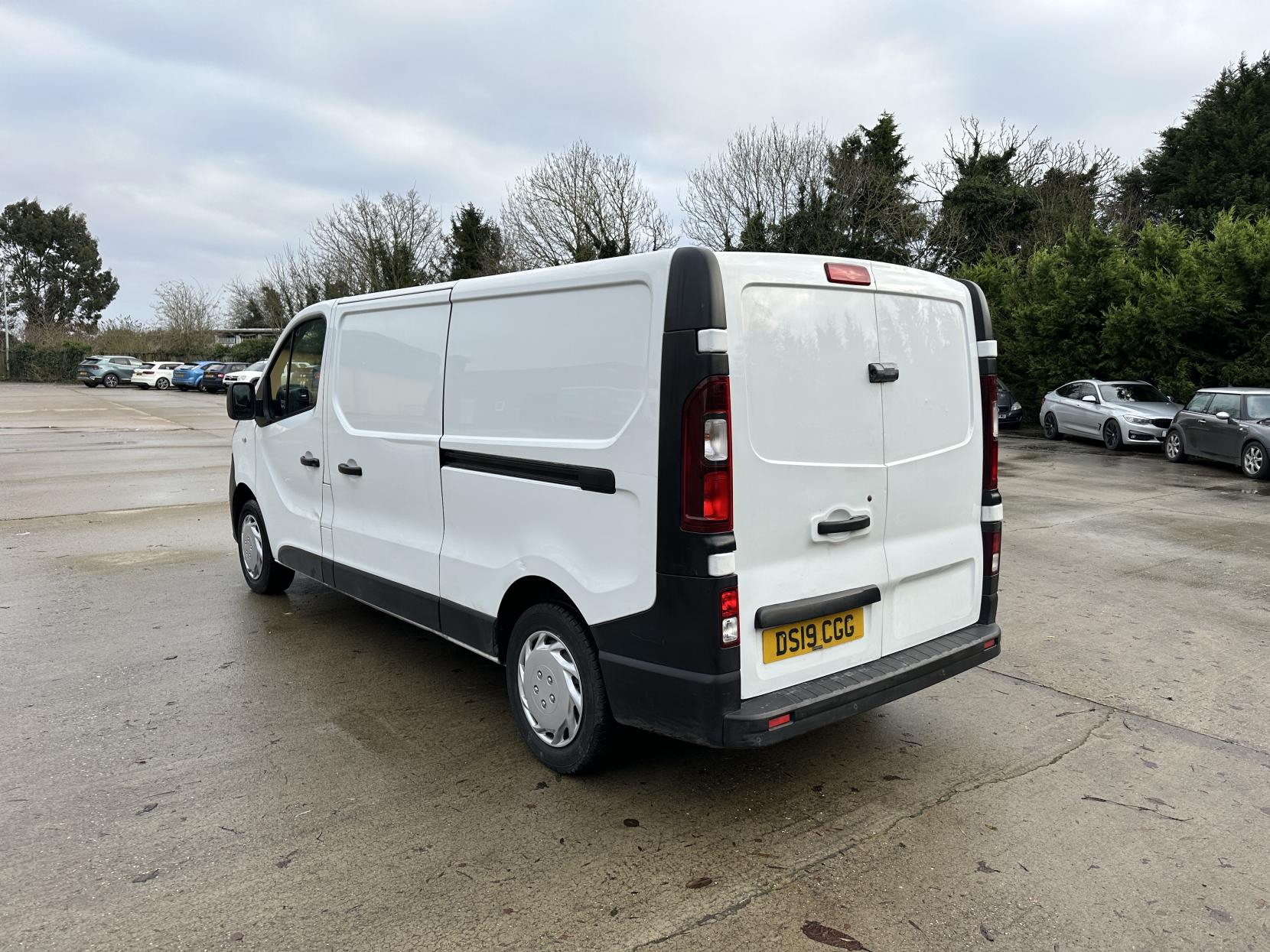 Vauxhall Vivaro 1.6 CDTi 2900 Panel Van 5dr Diesel Manual L2 H1 Euro 6 (120 ps)