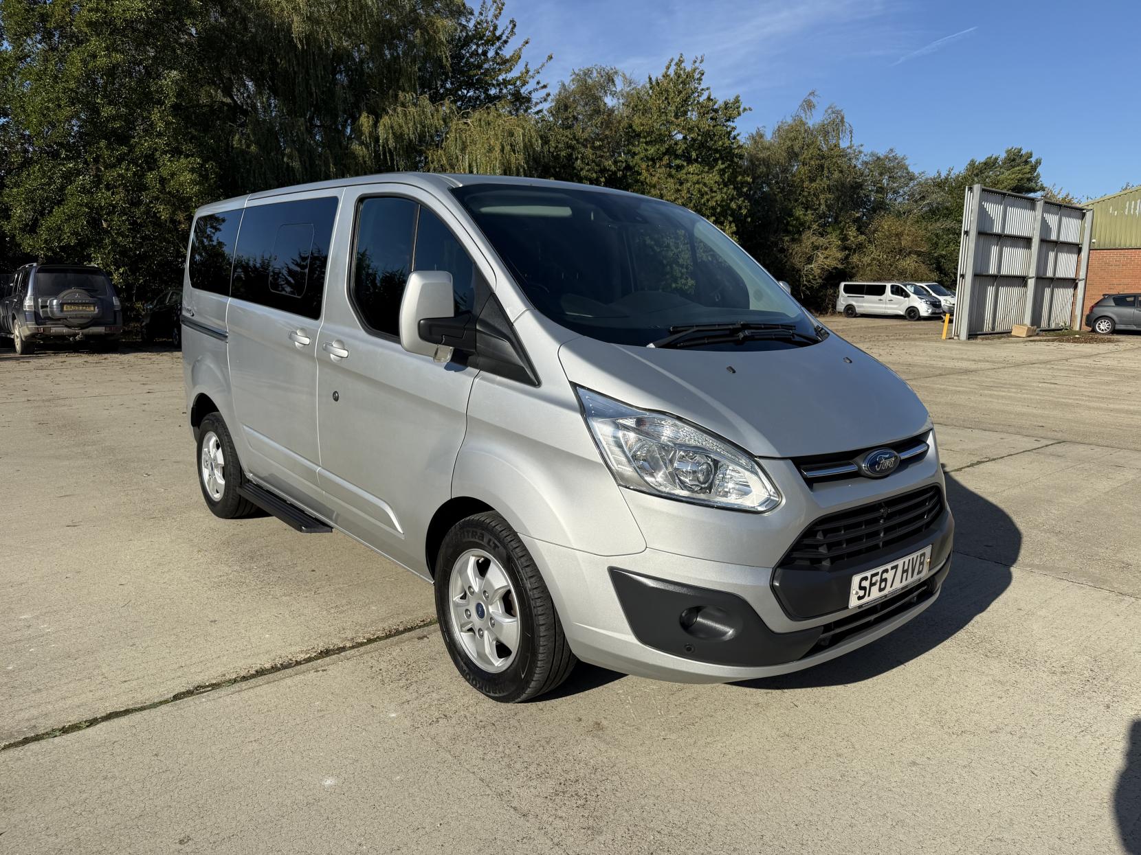 Ford Tourneo Custom 2.0 310 EcoBlue Titanium Minibus Double Cab 5dr Diesel Manual L1 Euro 6 (s/s) (130 ps) Wheelchair ramp accessible 