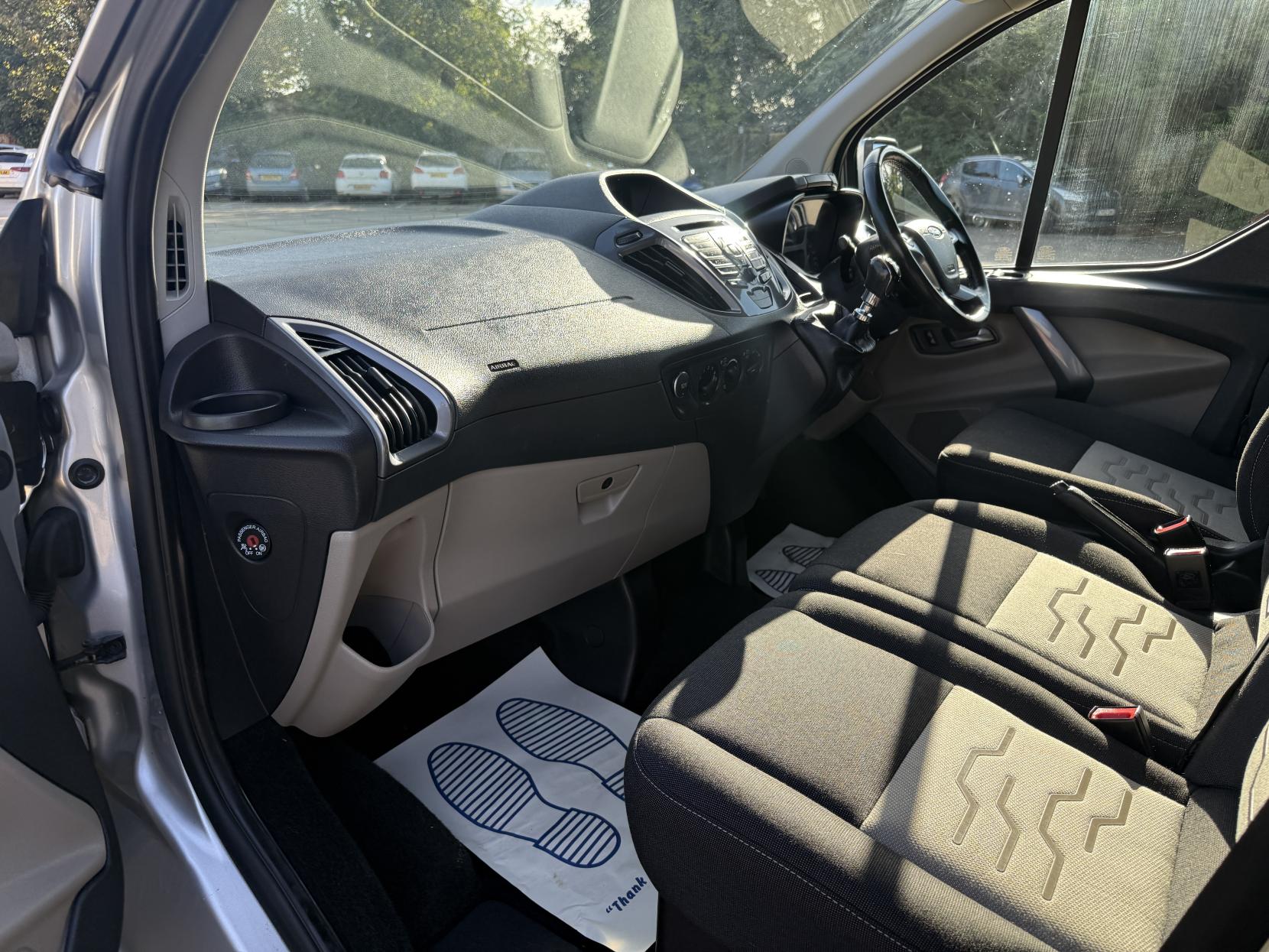 Ford Tourneo Custom 2.0 310 EcoBlue Titanium Minibus Double Cab 5dr Diesel Manual L1 Euro 6 (s/s) (130 ps) Wheelchair ramp accessible 