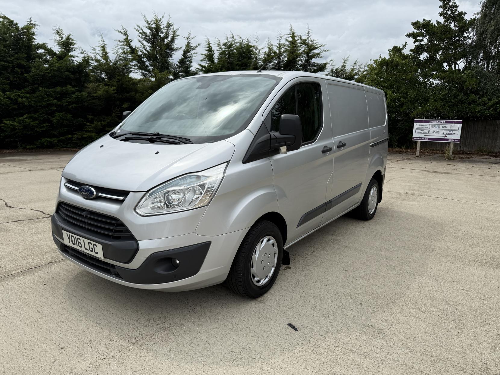 Ford Transit Custom 2.2 TDCi 270 Trend Panel Van 5dr Diesel Manual L1 H1 (186 g/km, 123 bhp)