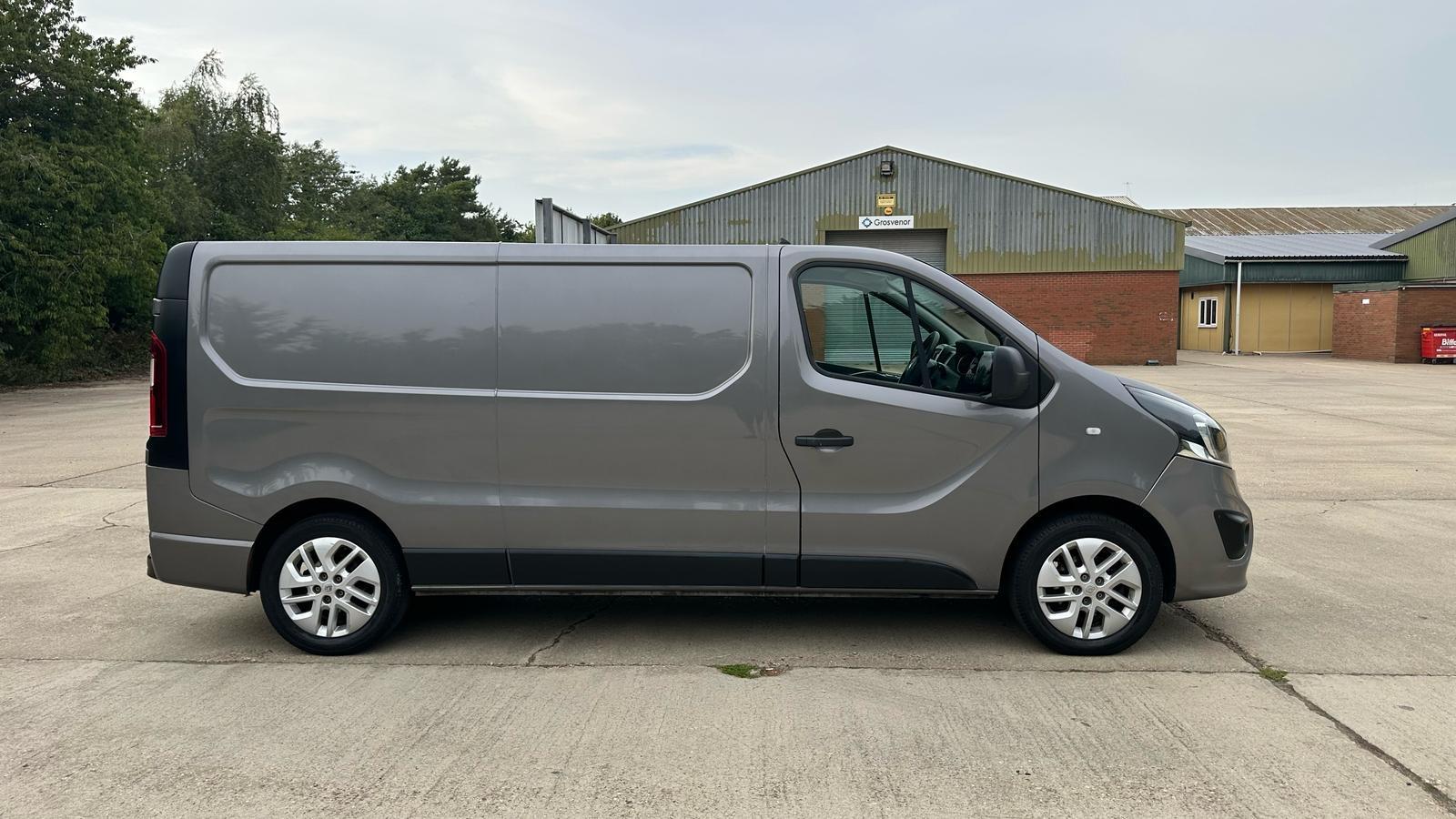 Vauxhall Vivaro 1.6 CDTi 2900 Sportive Panel Van 5dr Diesel Manual L2 H1 Euro 6 (120 ps)
