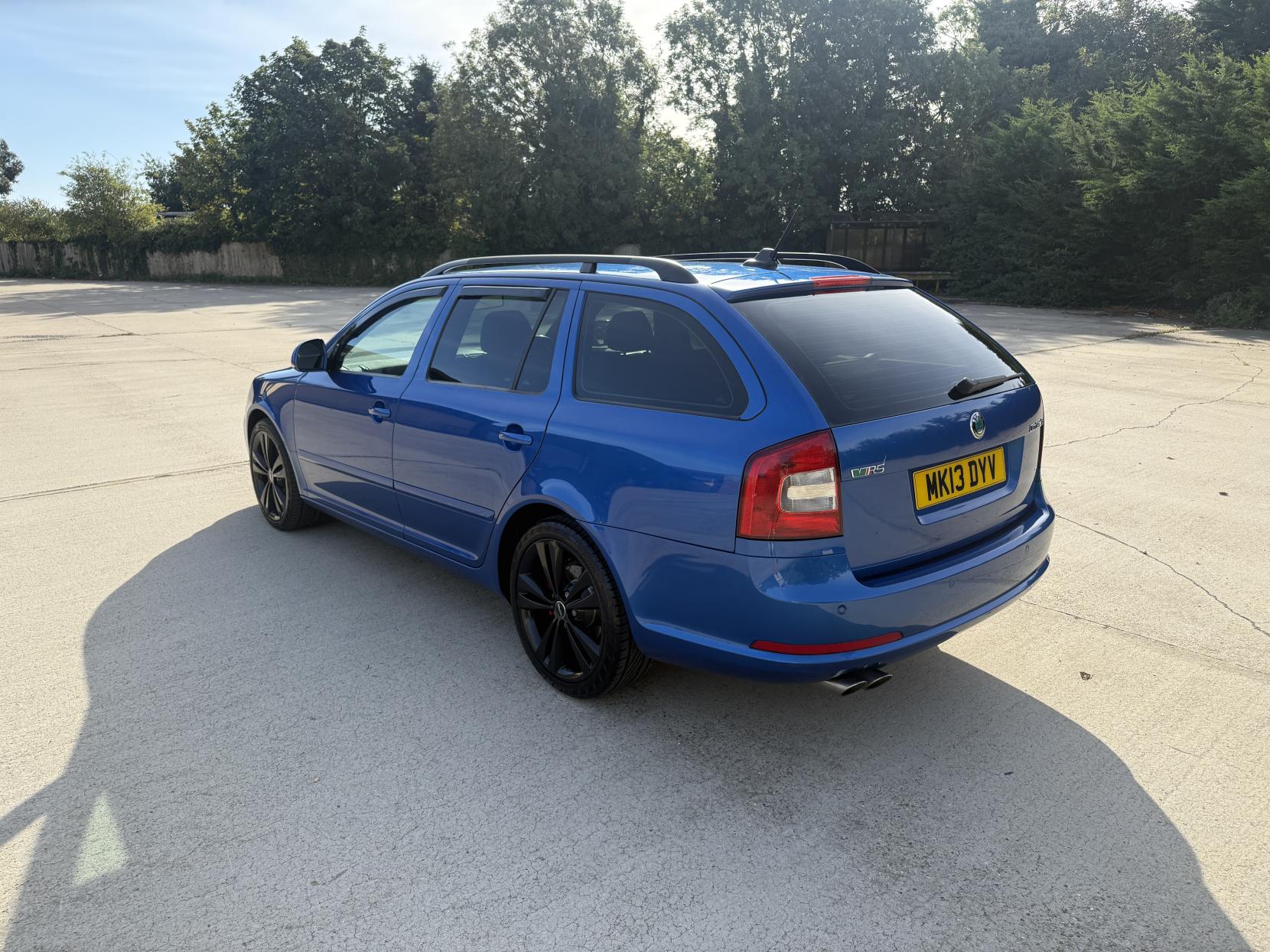 Skoda Octavia 2.0 TDI vRS Blackline Estate 5dr Diesel DSG Euro 5 (170 ps)