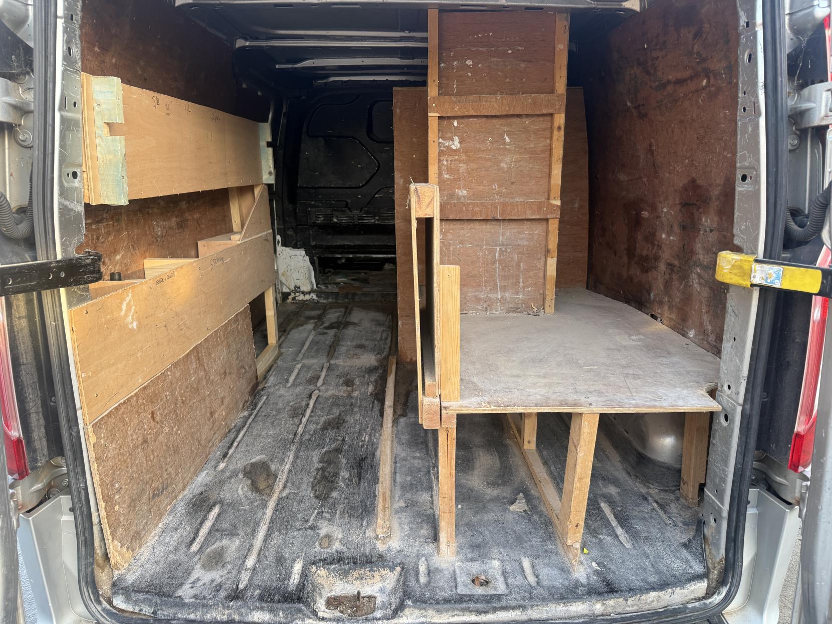 Ford Transit Custom 2.2 TDCi 310 Limited Panel Van 5dr Diesel Manual L2 H1 (186 g/km, 153 bhp) LWB