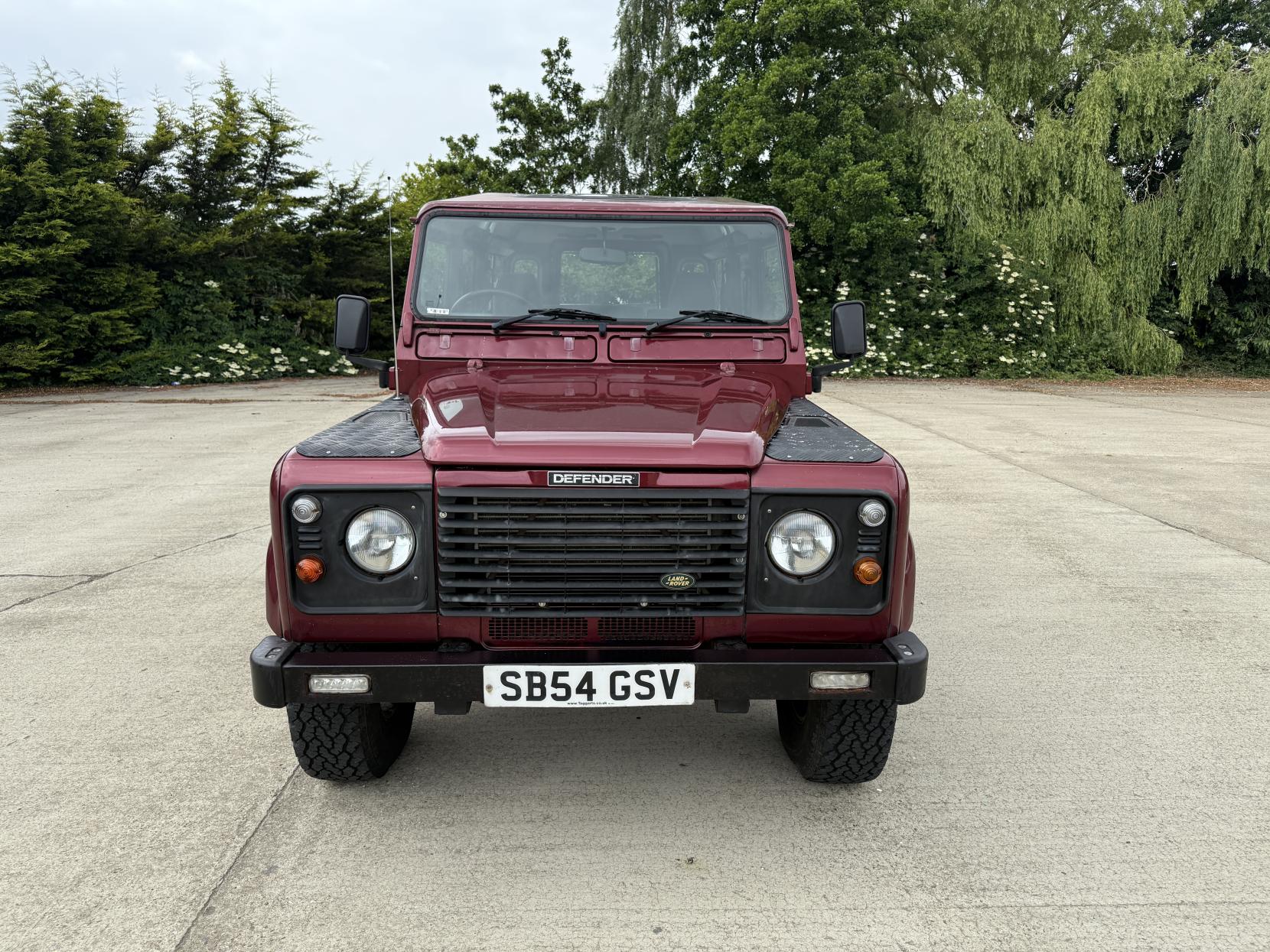 Land Rover Defender 110 2.5 TD5 County SUV 5dr Diesel Manual (299 g/km, 120 bhp)