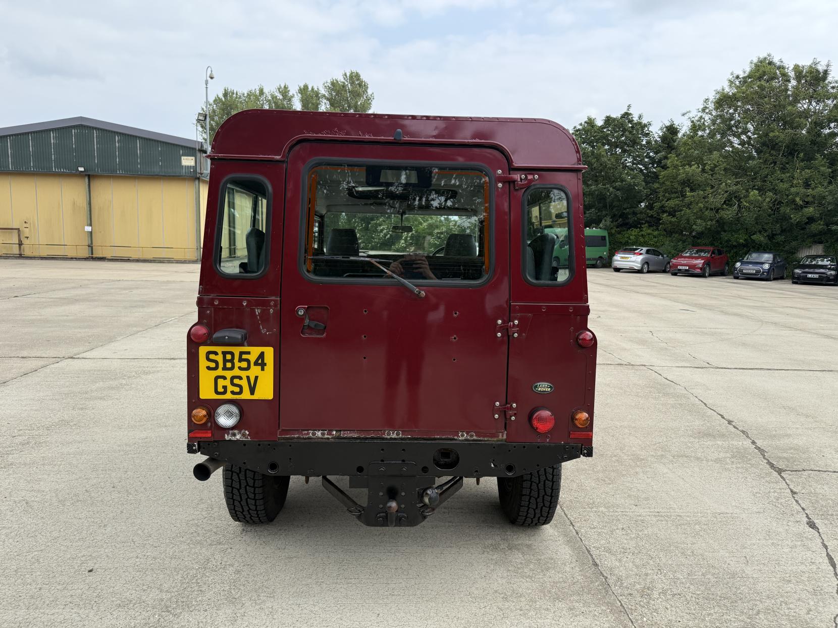 Land Rover Defender 110 2.5 TD5 County SUV 5dr Diesel Manual (299 g/km, 120 bhp)