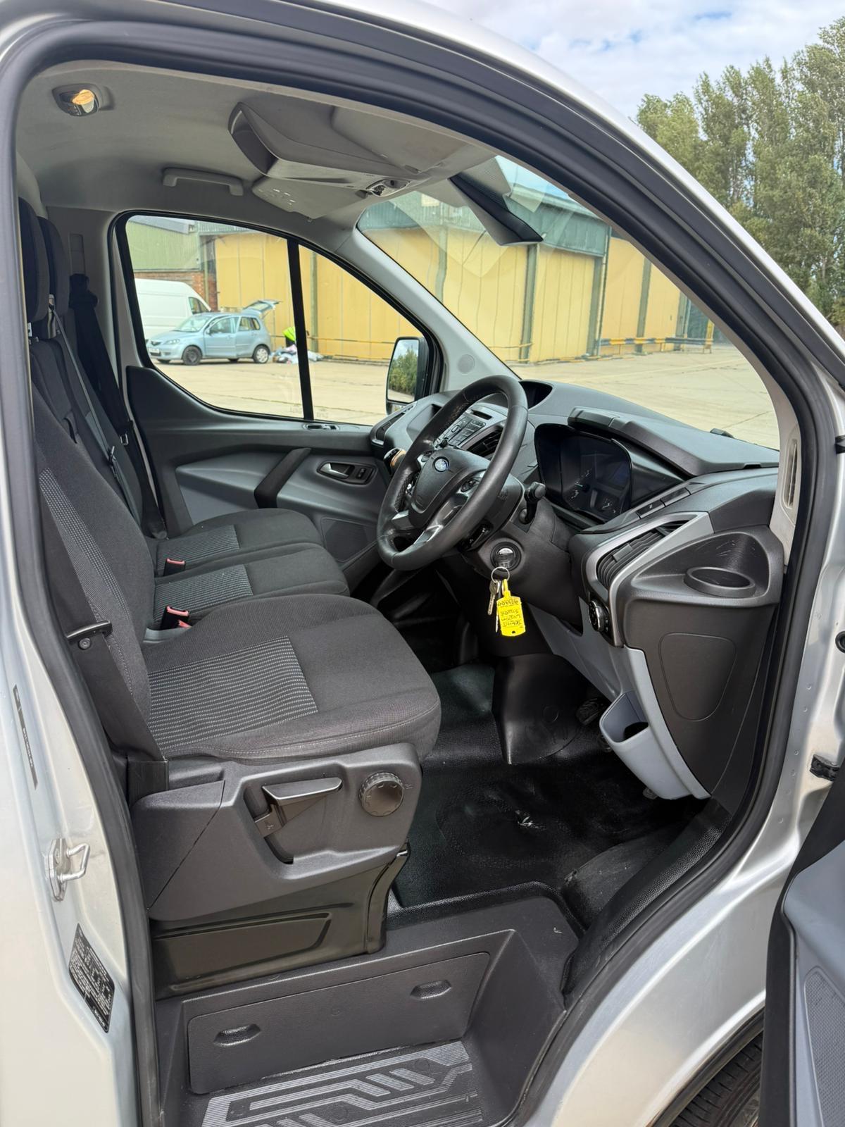 Ford Transit Custom 2.2 TDCi 330 Trend Panel Van 5dr Diesel Manual L2 H1 (197 g/km, 123 bhp)