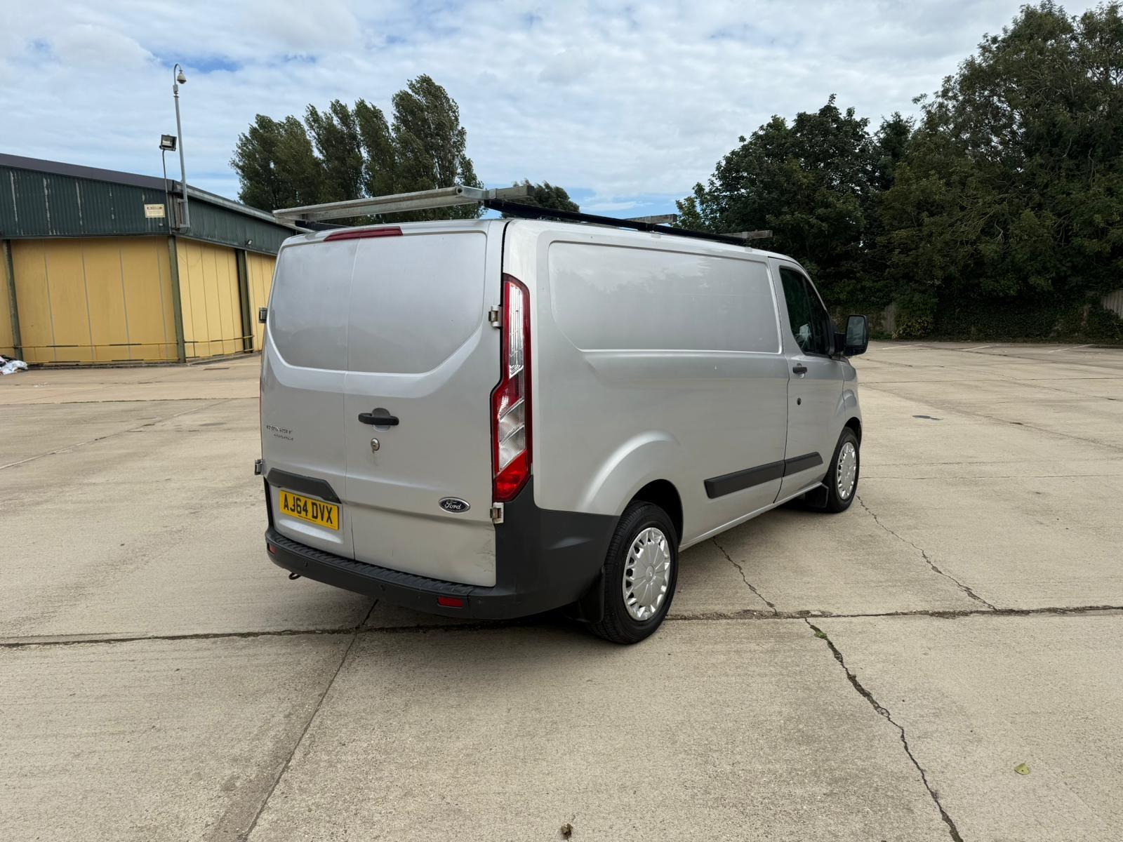 Ford Transit Custom 2.2 TDCi 330 Trend Panel Van 5dr Diesel Manual L2 H1 (197 g/km, 123 bhp)