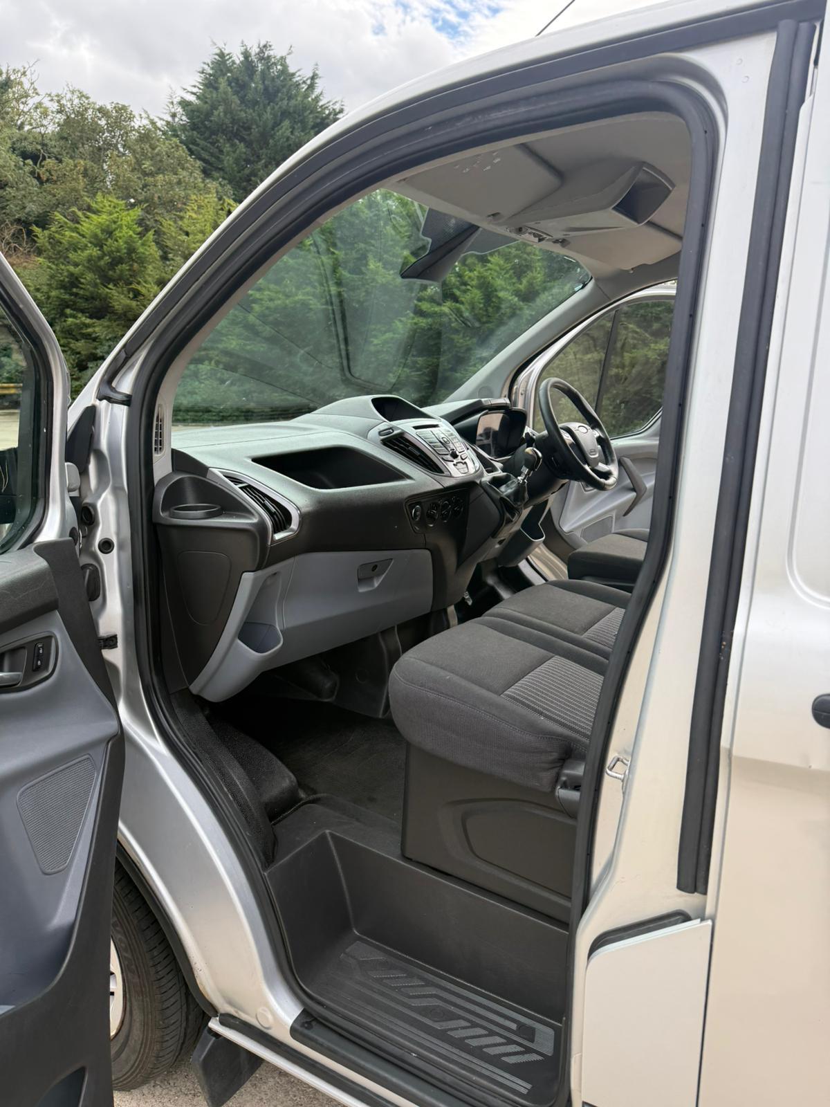 Ford Transit Custom 2.2 TDCi 330 Trend Panel Van 5dr Diesel Manual L2 H1 (197 g/km, 123 bhp)