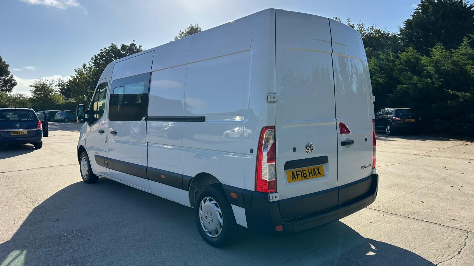 Vauxhall Movano 2.3 CDTi 3500 BiTurbo ecoFLEX Combi Van Double Cab 5dr Diesel Manual FWD L3 H2 (9 Seat) (110 ps)