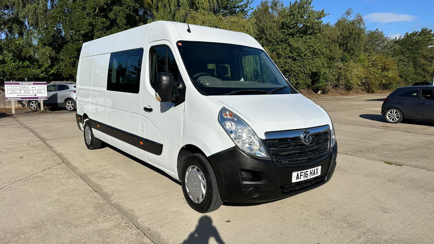Vauxhall Movano 2.3 CDTi 3500 BiTurbo ecoFLEX Combi Van Double Cab 5dr Diesel Manual FWD L3 H2 (9 Seat) (110 ps)