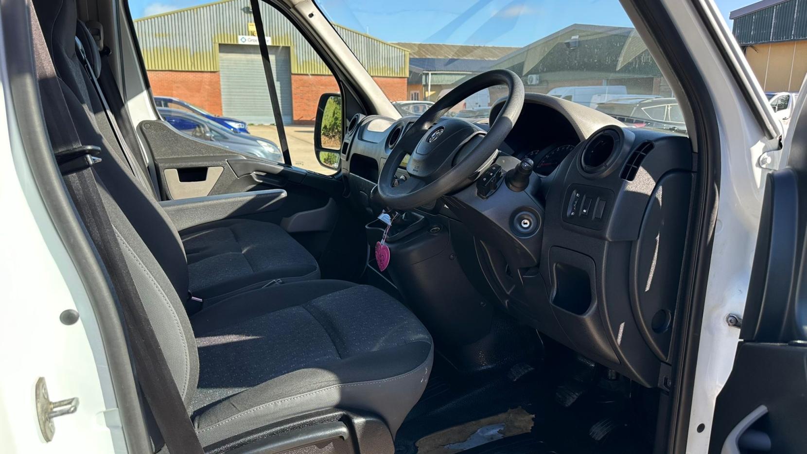 Vauxhall Movano 2.3 CDTi 3500 BiTurbo ecoFLEX Combi Van Double Cab 5dr Diesel Manual FWD L3 H2 (9 Seat) (110 ps)