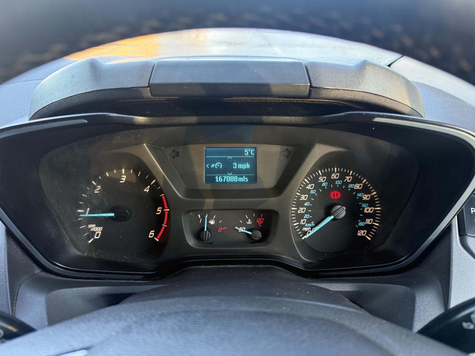 Ford Transit Custom 2.2 TDCi 290 Limited Crew Cab Combi Van 6dr Diesel Manual L2 H1 (191 g/km, 155 bhp)