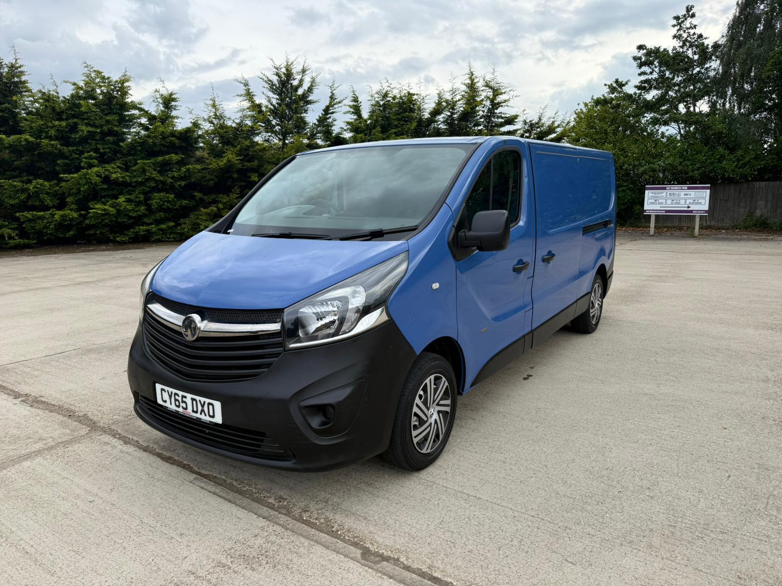 Vauxhall Vivaro 1.6 CDTi 2900 Panel Van 5dr Diesel Manual L2 H1 Euro 5 (115 ps)