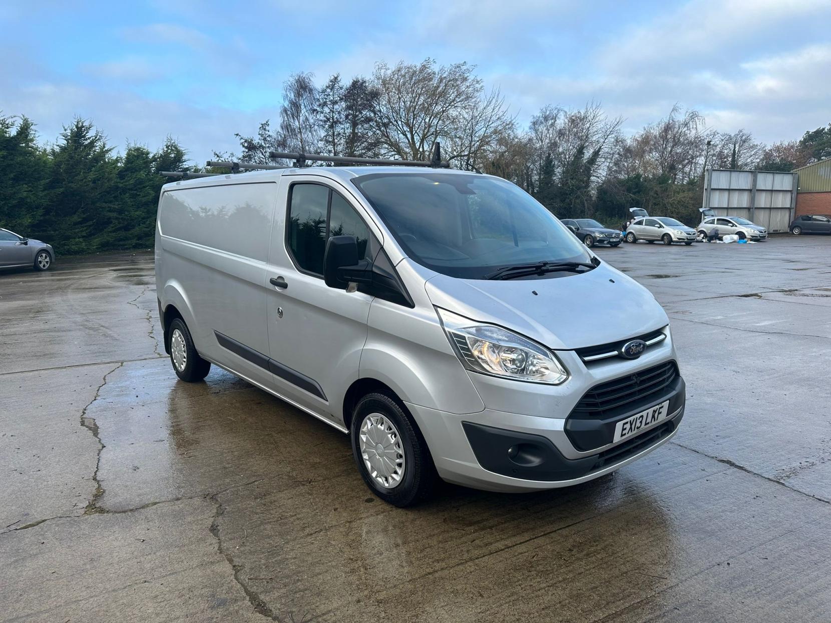 Ford Transit Custom 2.2 TDCi 290 Trend Panel Van 5dr Diesel Manual L2 H1 (186 g/km, 123 bhp)