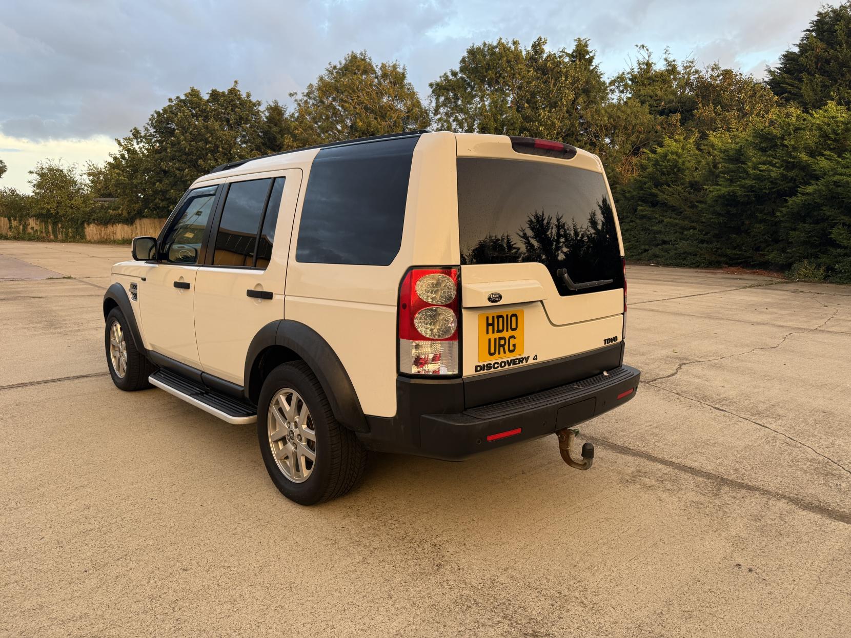 Land Rover Discovery 4 2.7 TD V6 SUV 5dr Diesel Manual 4X4 (244 g/km, 190 bhp)