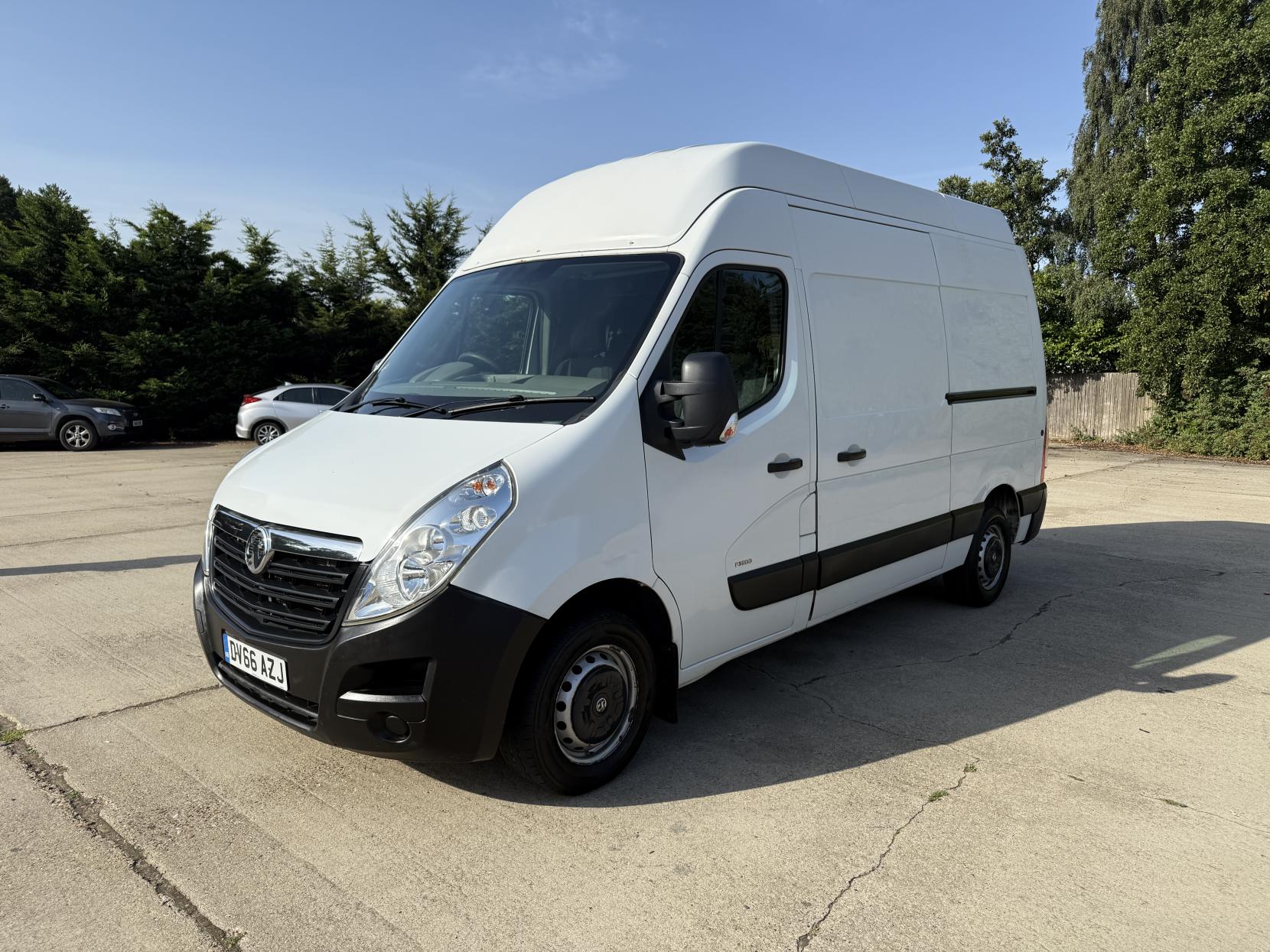 Vauxhall Movano 2.3 CDTi 3500 Panel Van 5dr Diesel Manual FWD L2 H3 Euro 6 (110 ps)