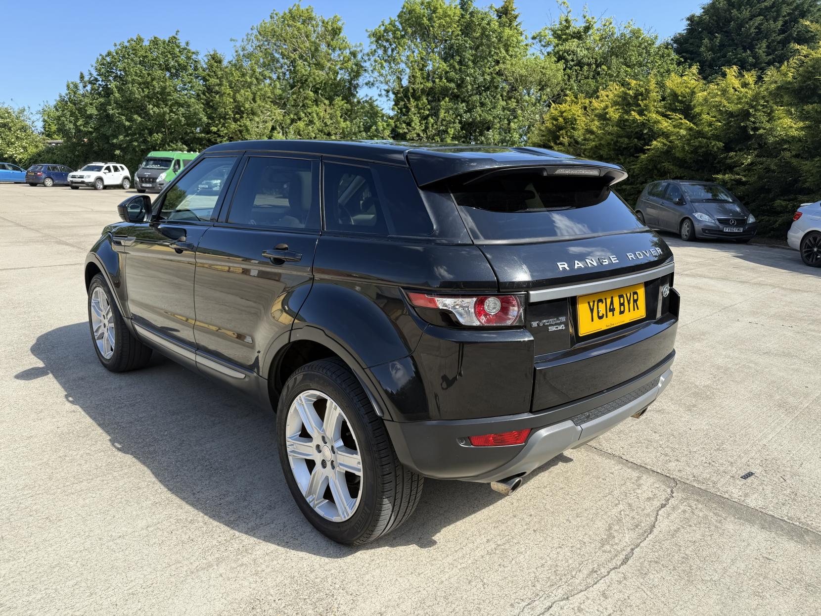 Land Rover Range Rover Evoque 2.2 SD4 Pure Tech SUV 5dr Diesel Auto 4WD Euro 5 (s/s) (190 ps)