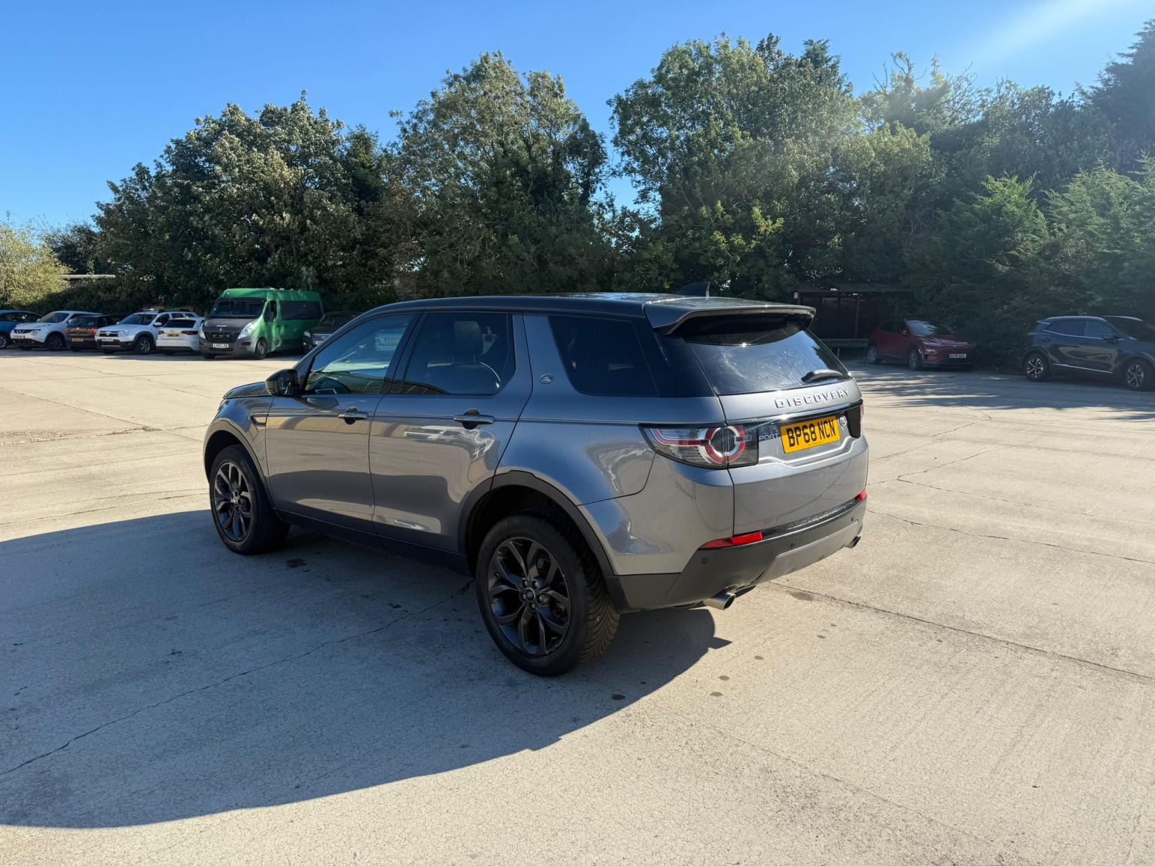 Land Rover Discovery Sport 2.0 TD4 Landmark SUV 5dr Diesel Auto 4WD Euro 6 (s/s) (180 ps)