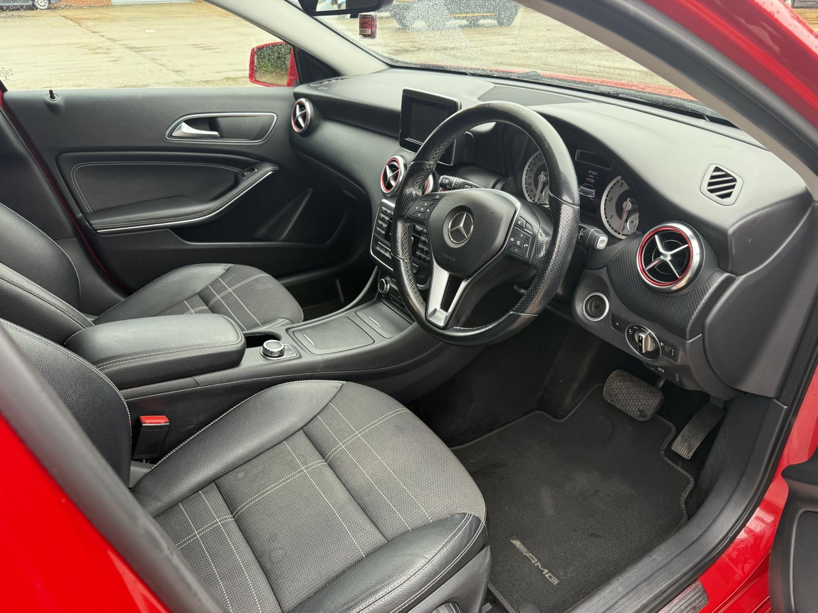 Mercedes-Benz A Class 1.8 A200 CDI Sport Hatchback 5dr Diesel 7G-DCT Euro 5 (s/s) (136 ps)