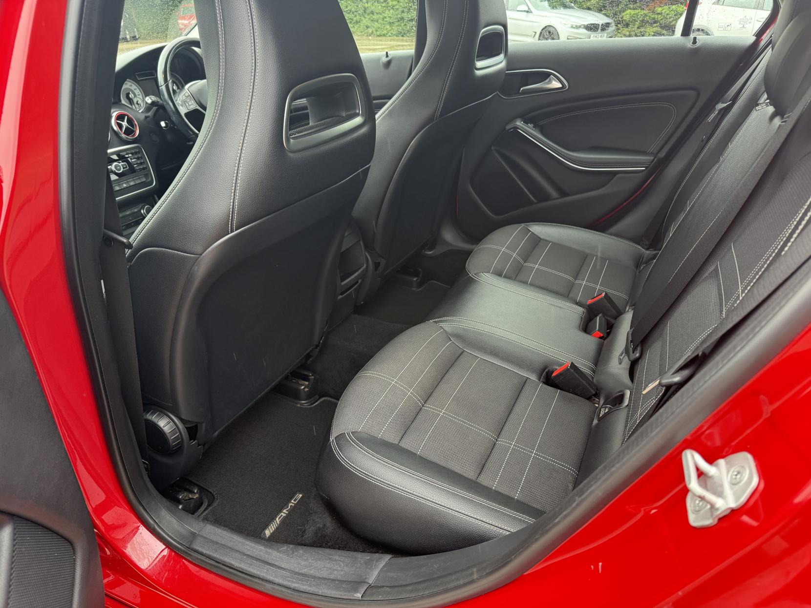 Mercedes-Benz A Class 1.8 A200 CDI Sport Hatchback 5dr Diesel 7G-DCT Euro 5 (s/s) (136 ps)